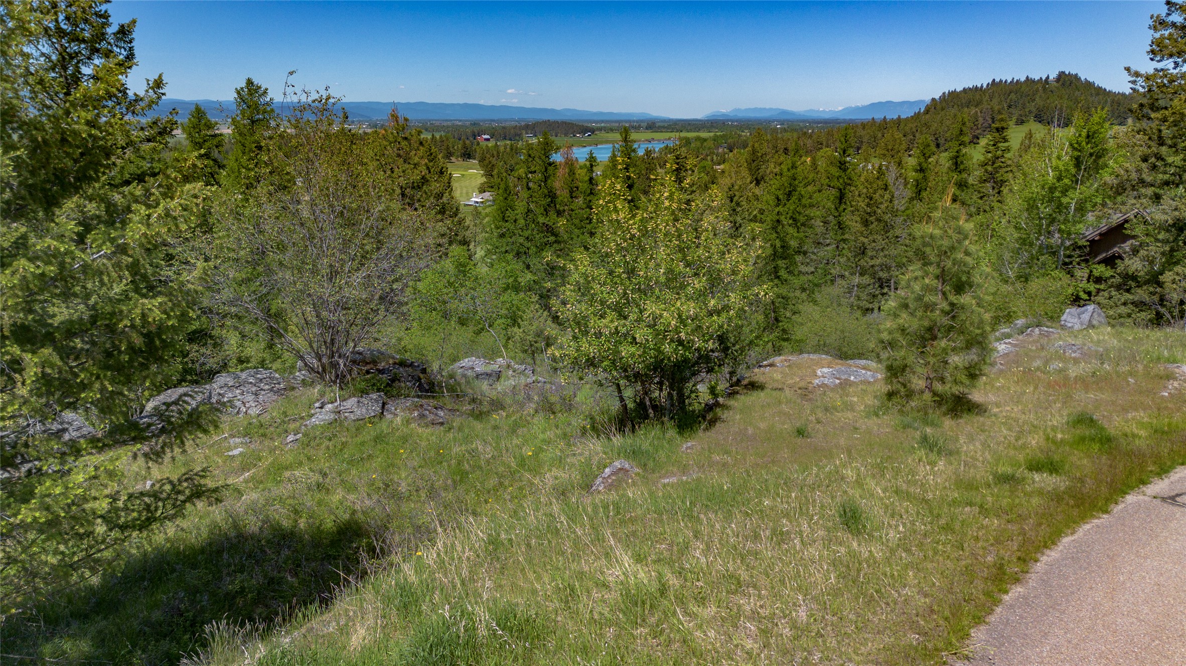 1193 Whispering Rock Road Property Photo 4