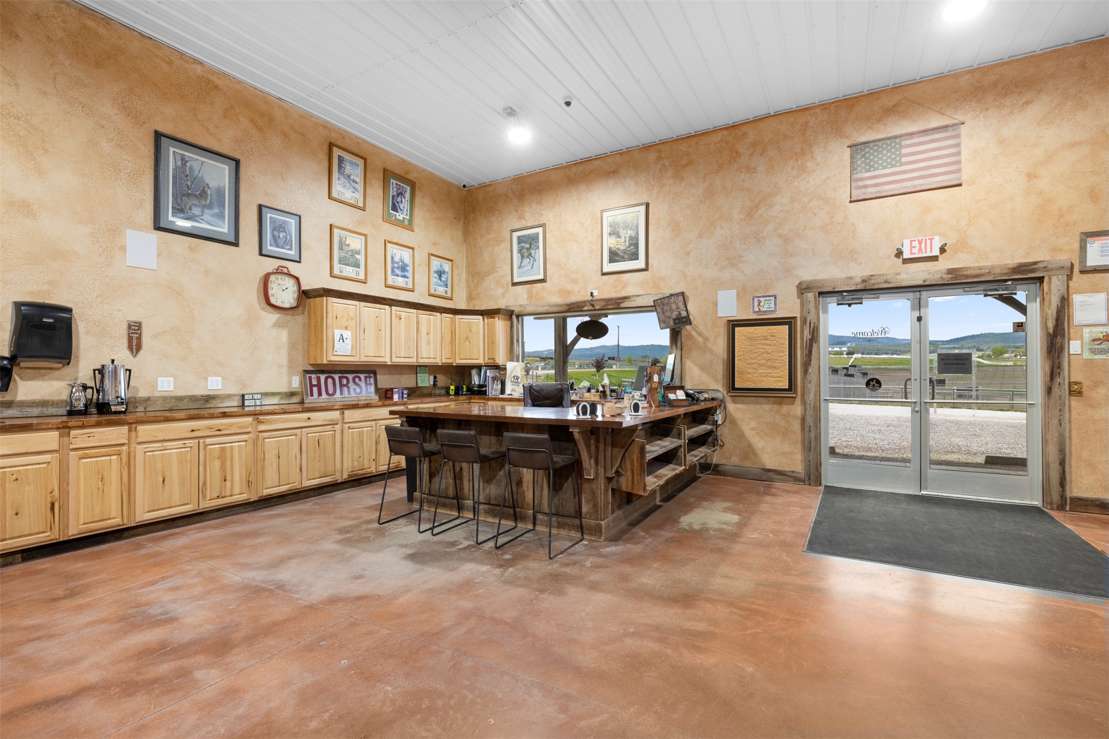 300 Morning View Drive Property Photo 9