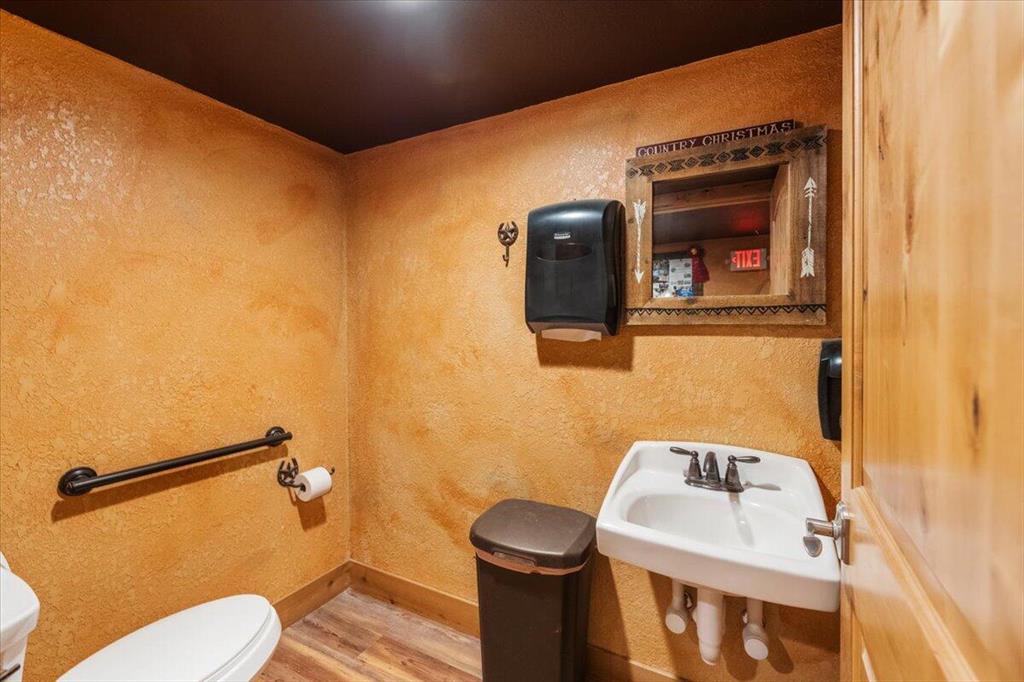 300 Morning View Drive Property Photo 47