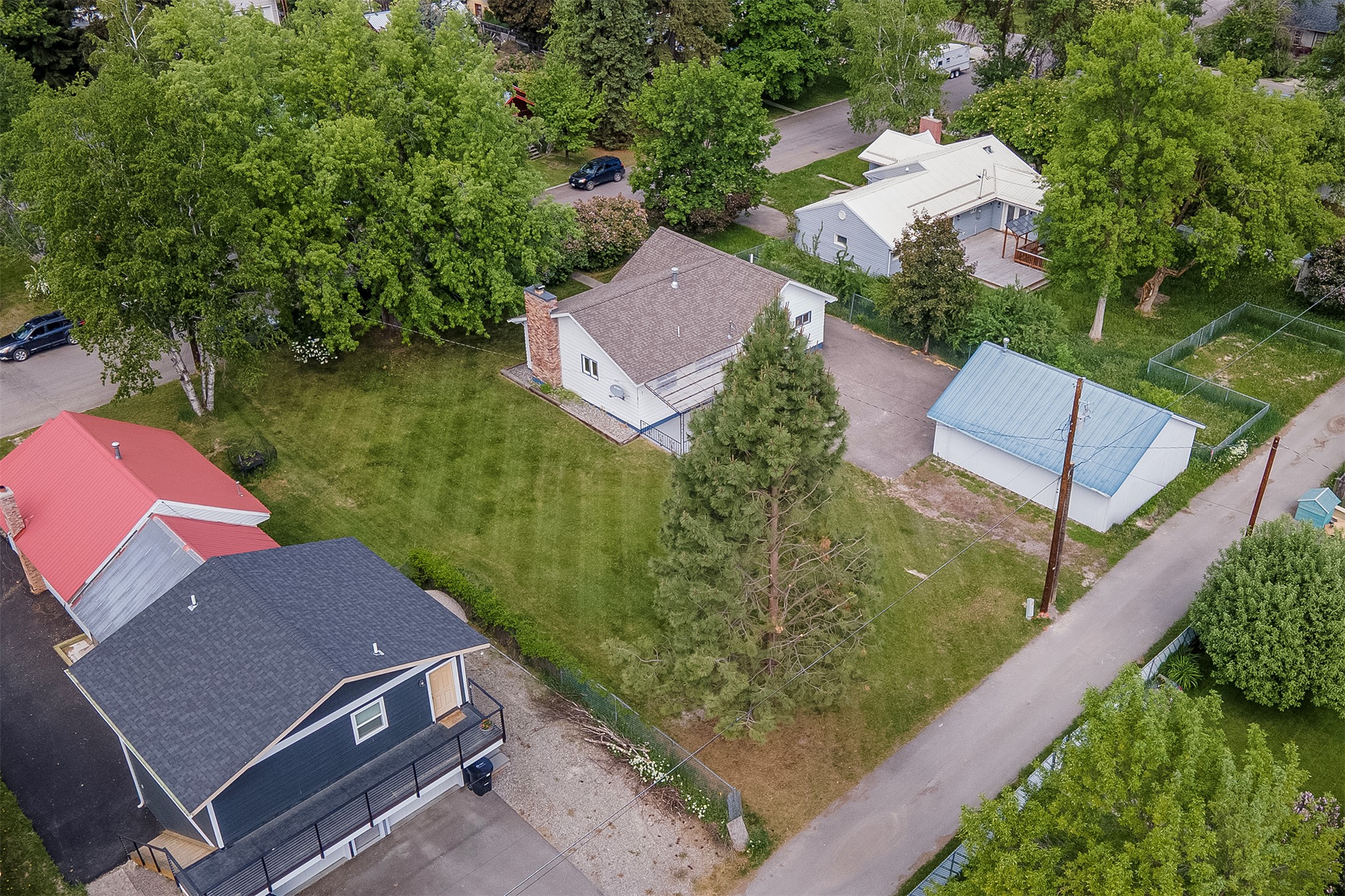 533 Park Avenue Property Photo 6