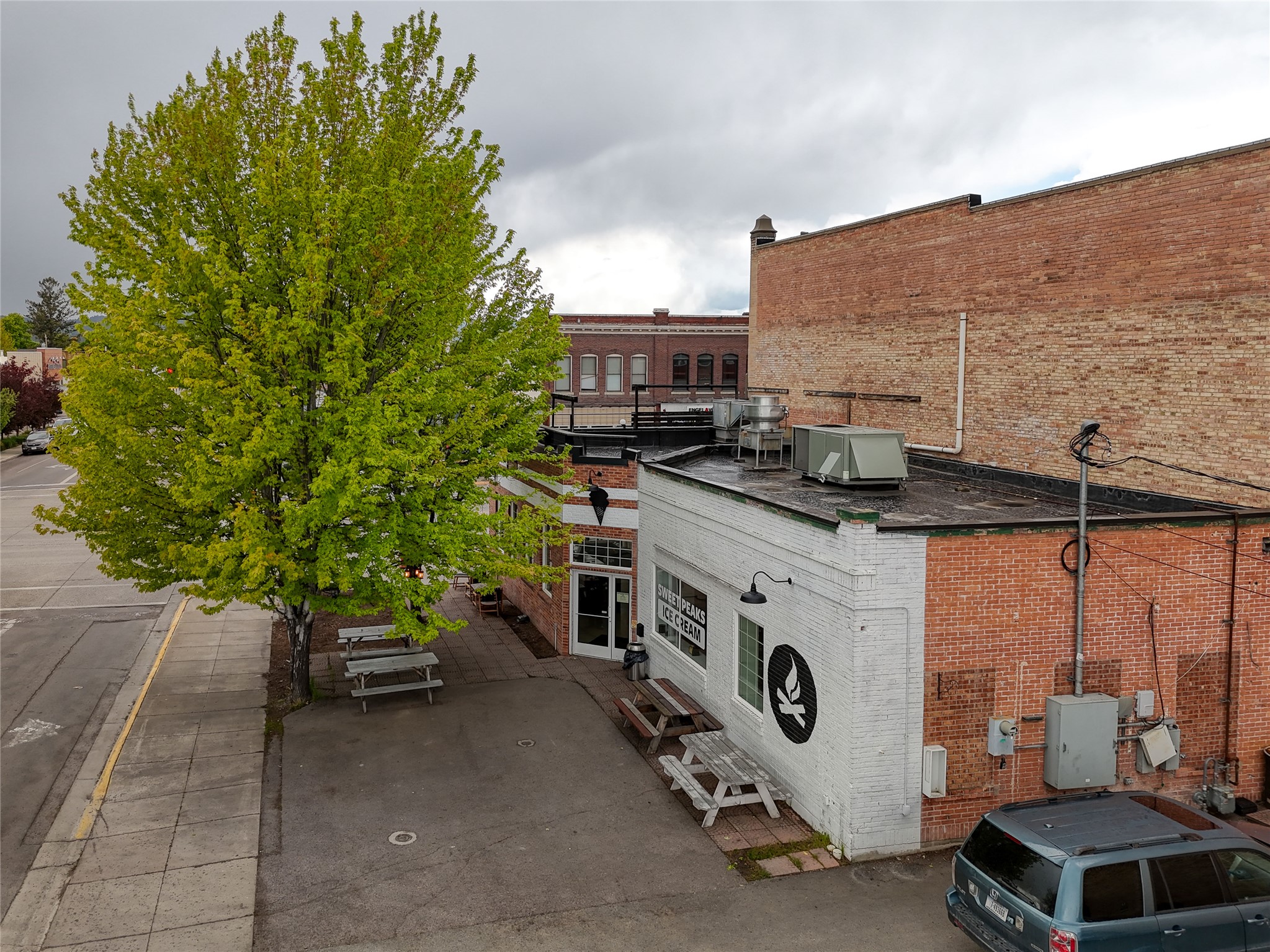 343 S Main Street Property Photo 4
