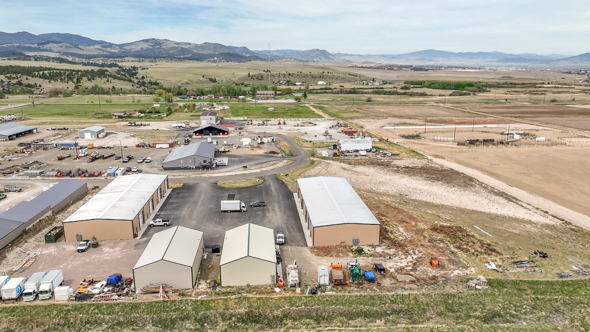 34 Industry Loop Property Photo 9