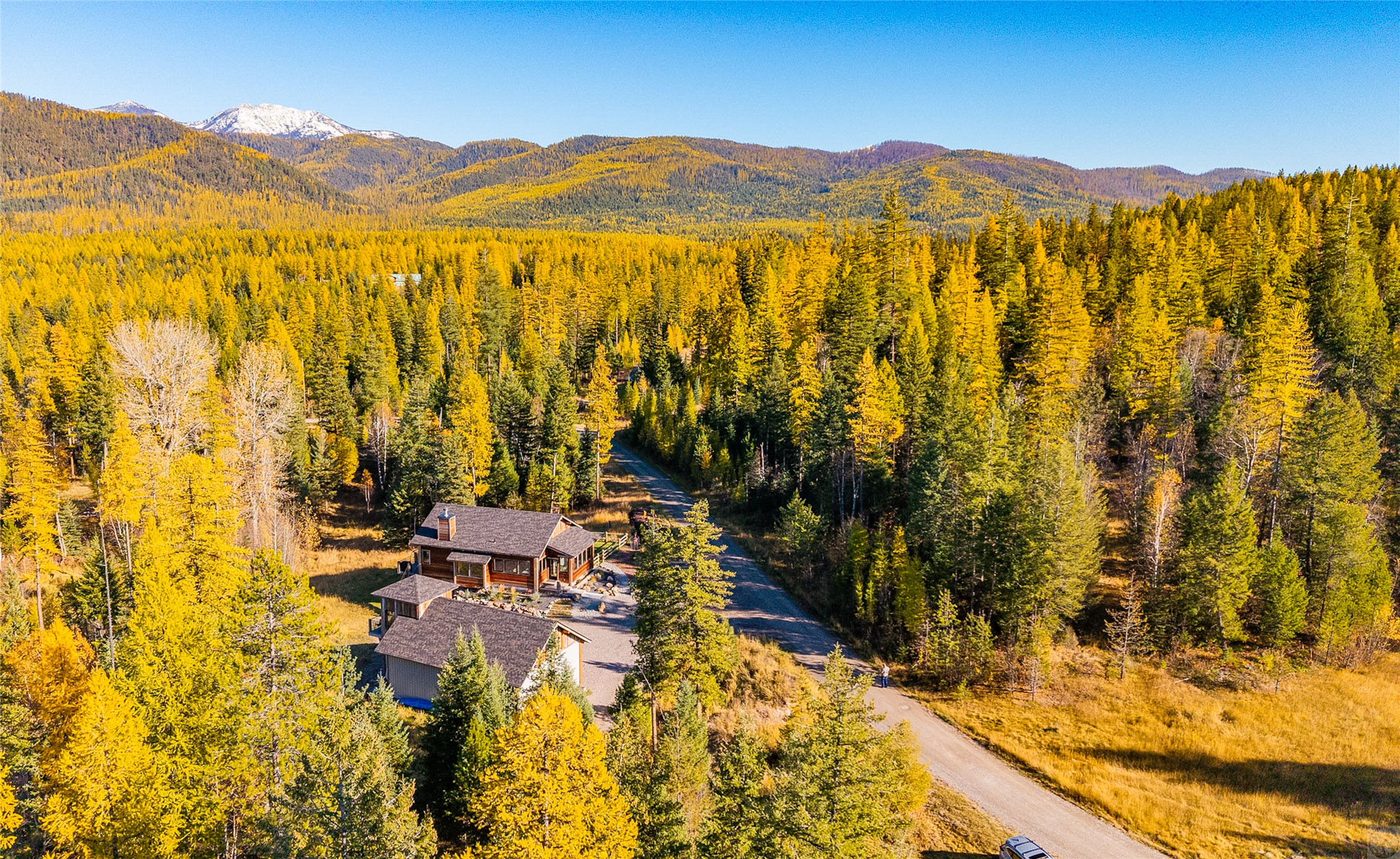 103 Glacier Hills Drive E Property Photo 1