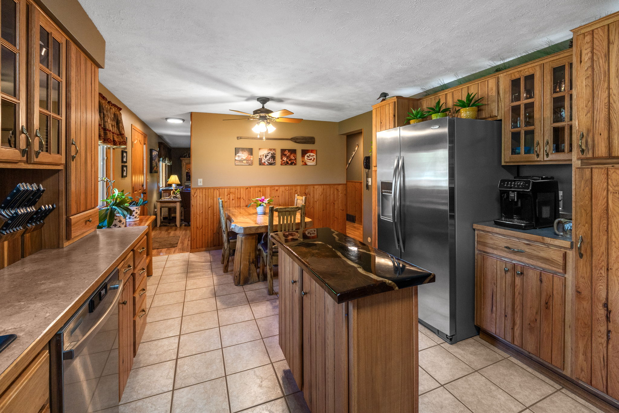 5489 Sahara Court Property Photo 1