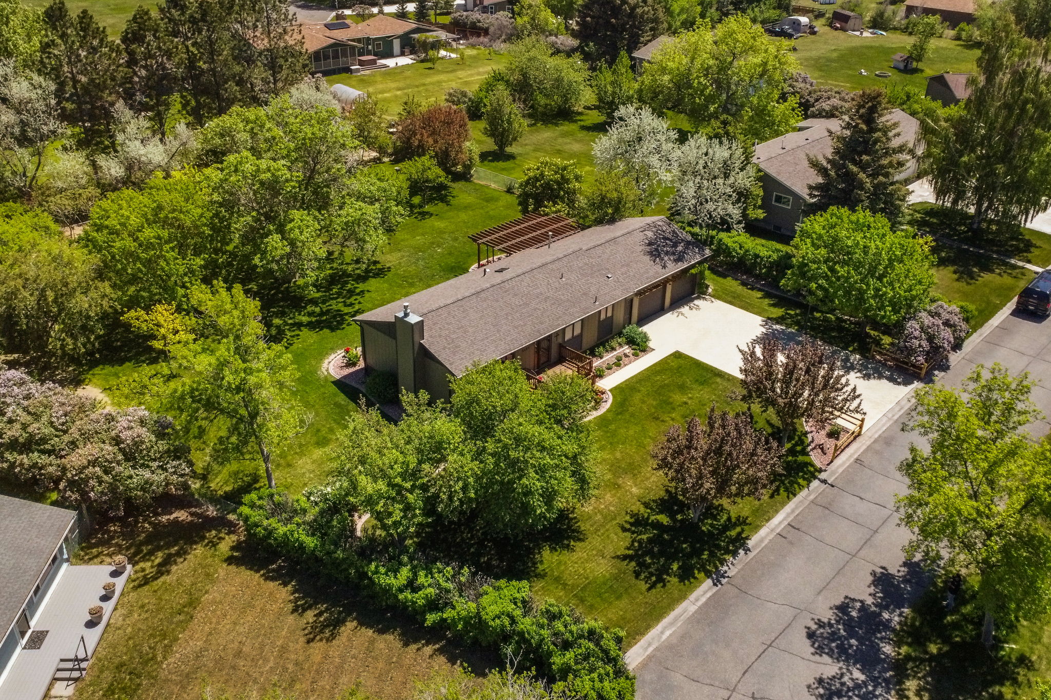 5489 Sahara Court Property Photo 6