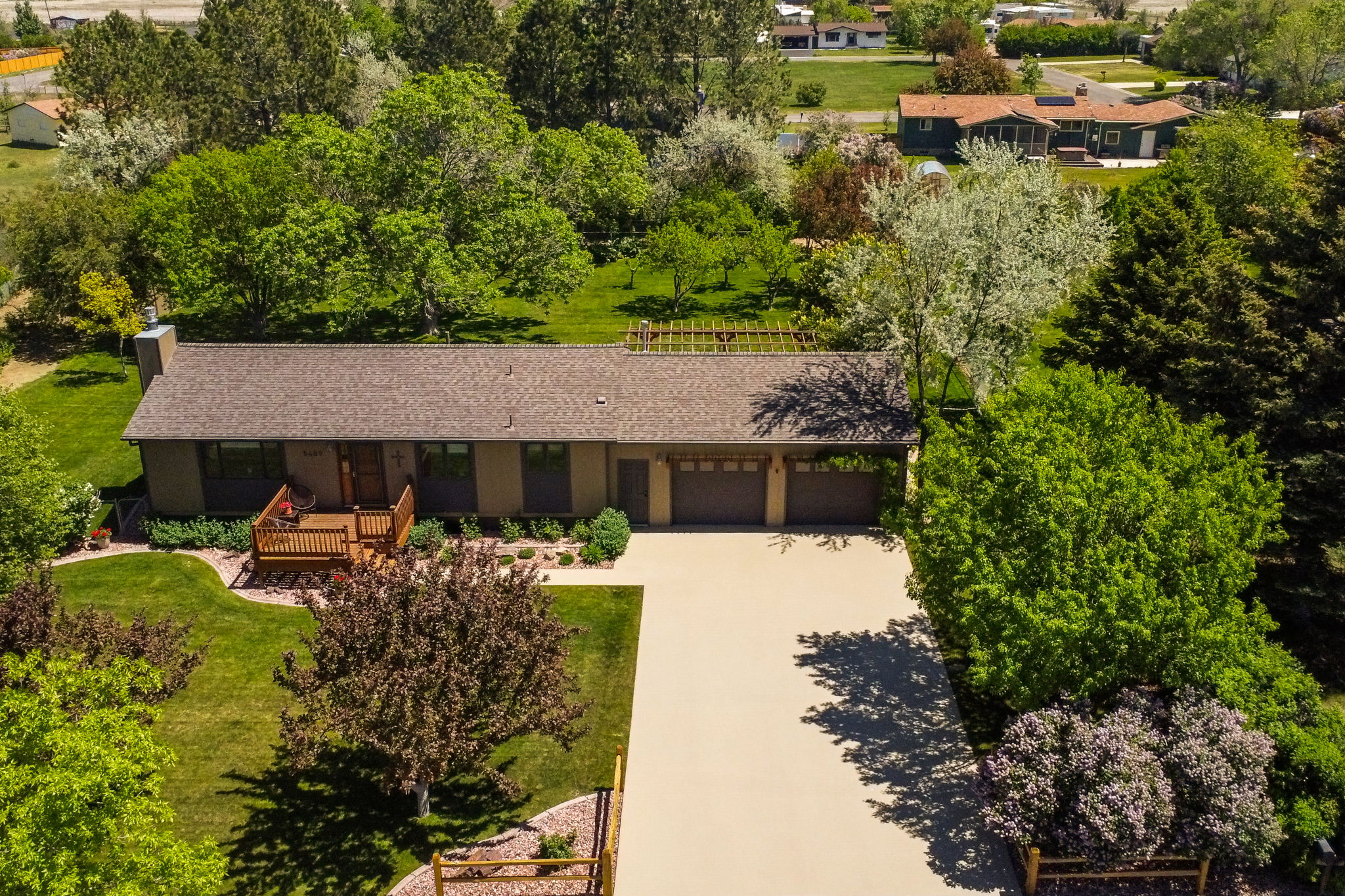 5489 Sahara Court Property Photo 7