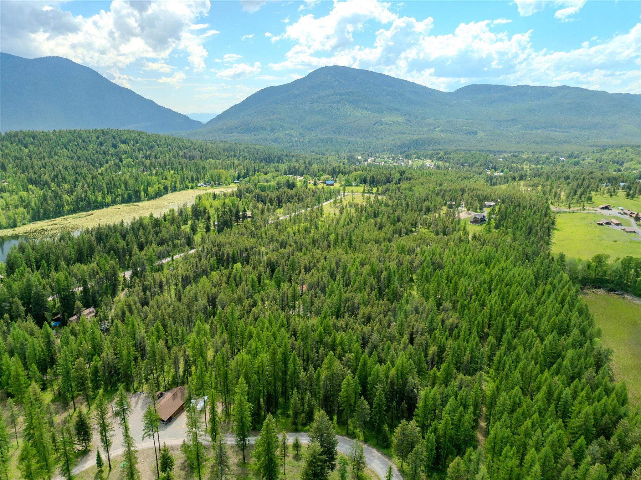 540 Seville Lane Property Photo 4