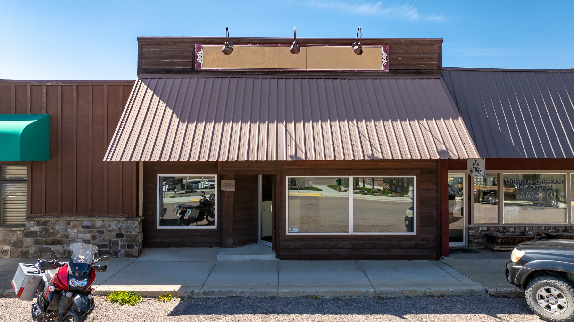 520 1st Avenue W Property Photo 1