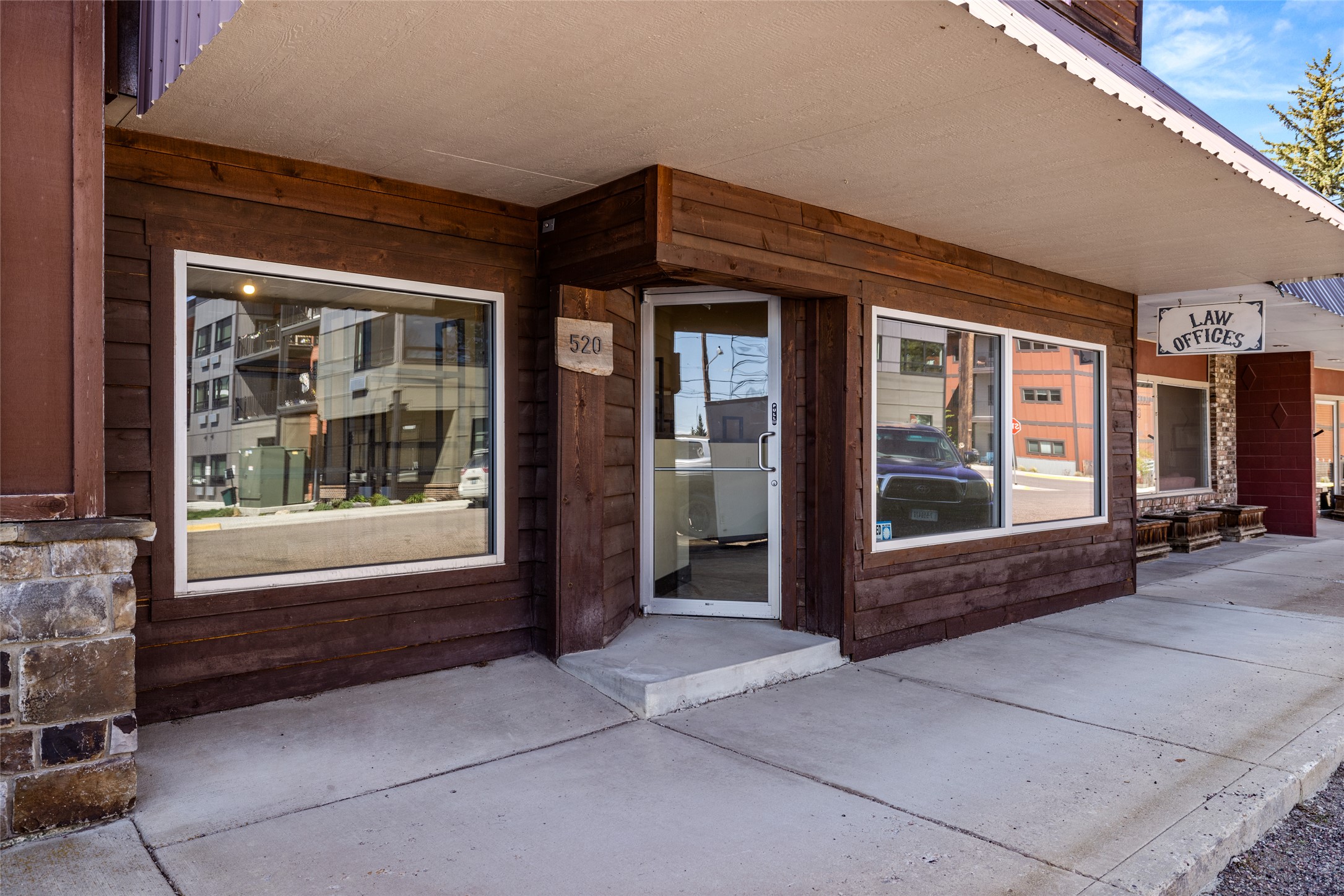 520 1st Avenue W Property Photo 2