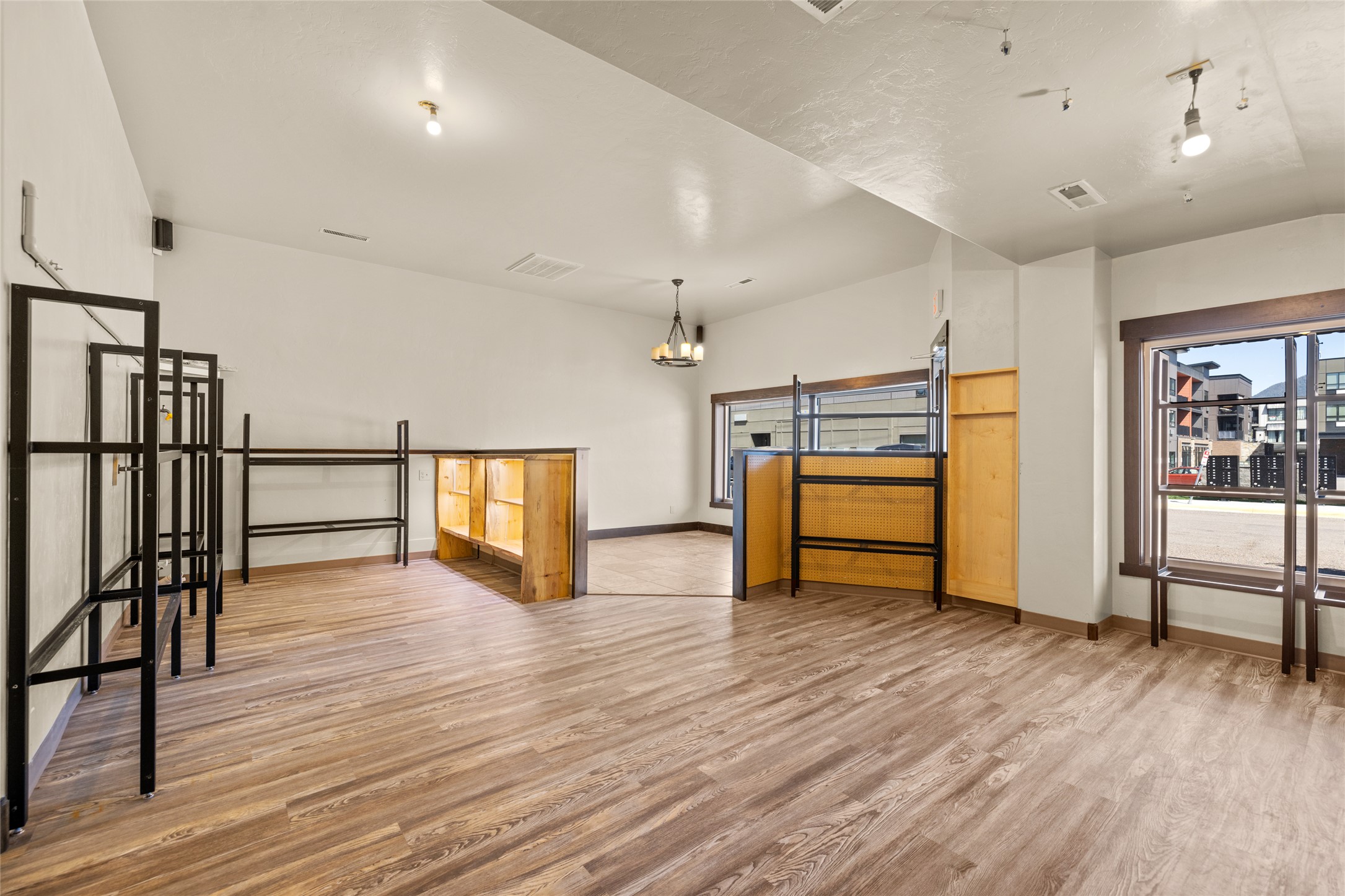 520 1st Avenue W Property Photo 7