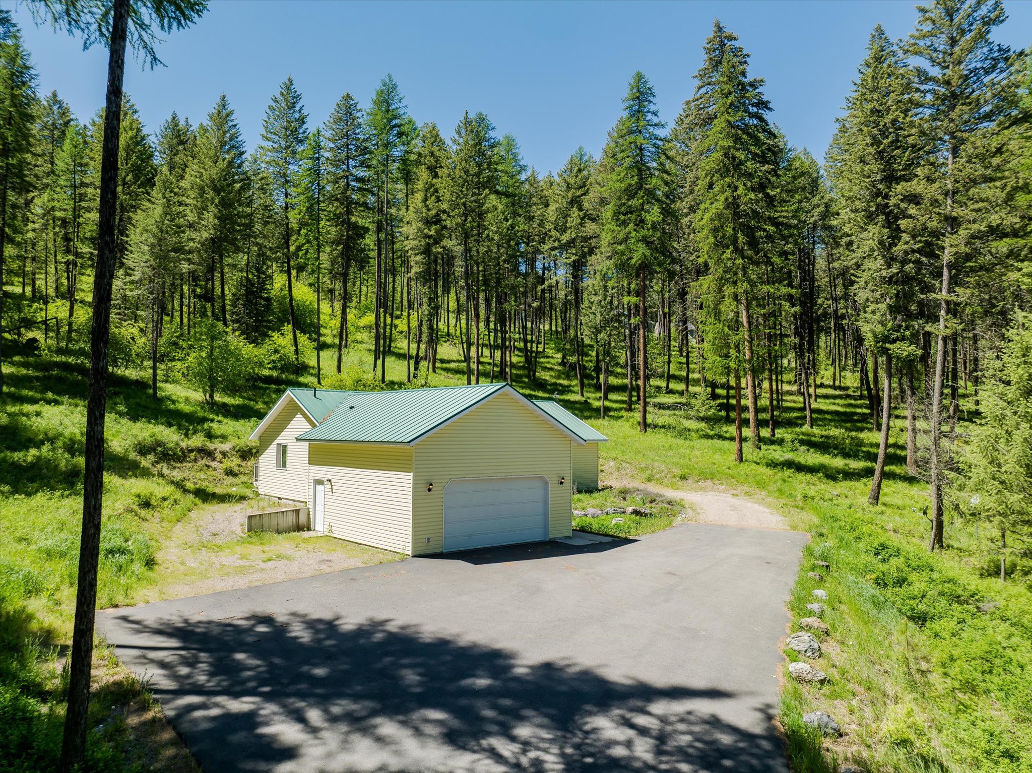 42843 Jette Lake Trail Property Photo 3