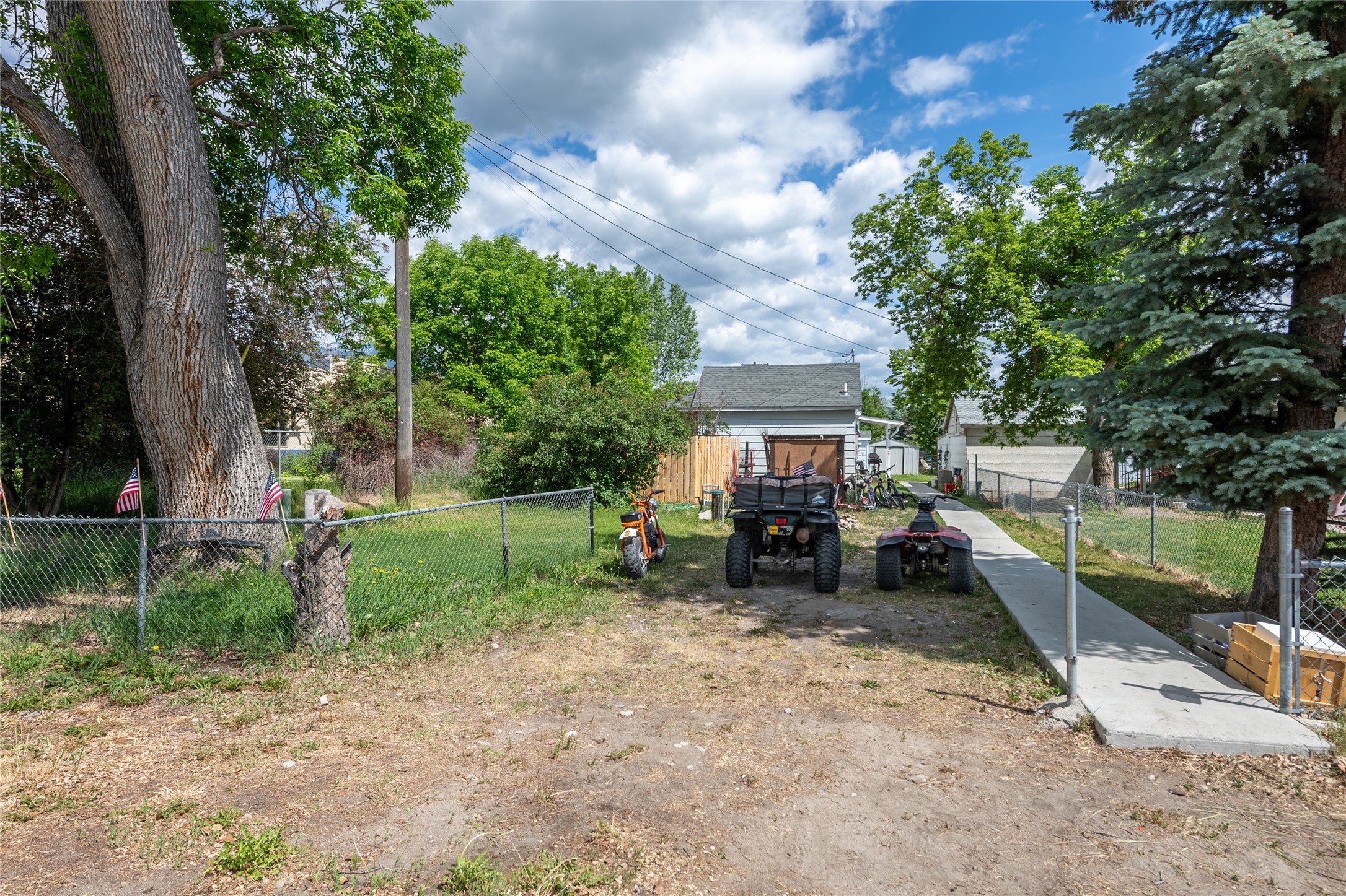 424 4th Avenue Property Photo 24