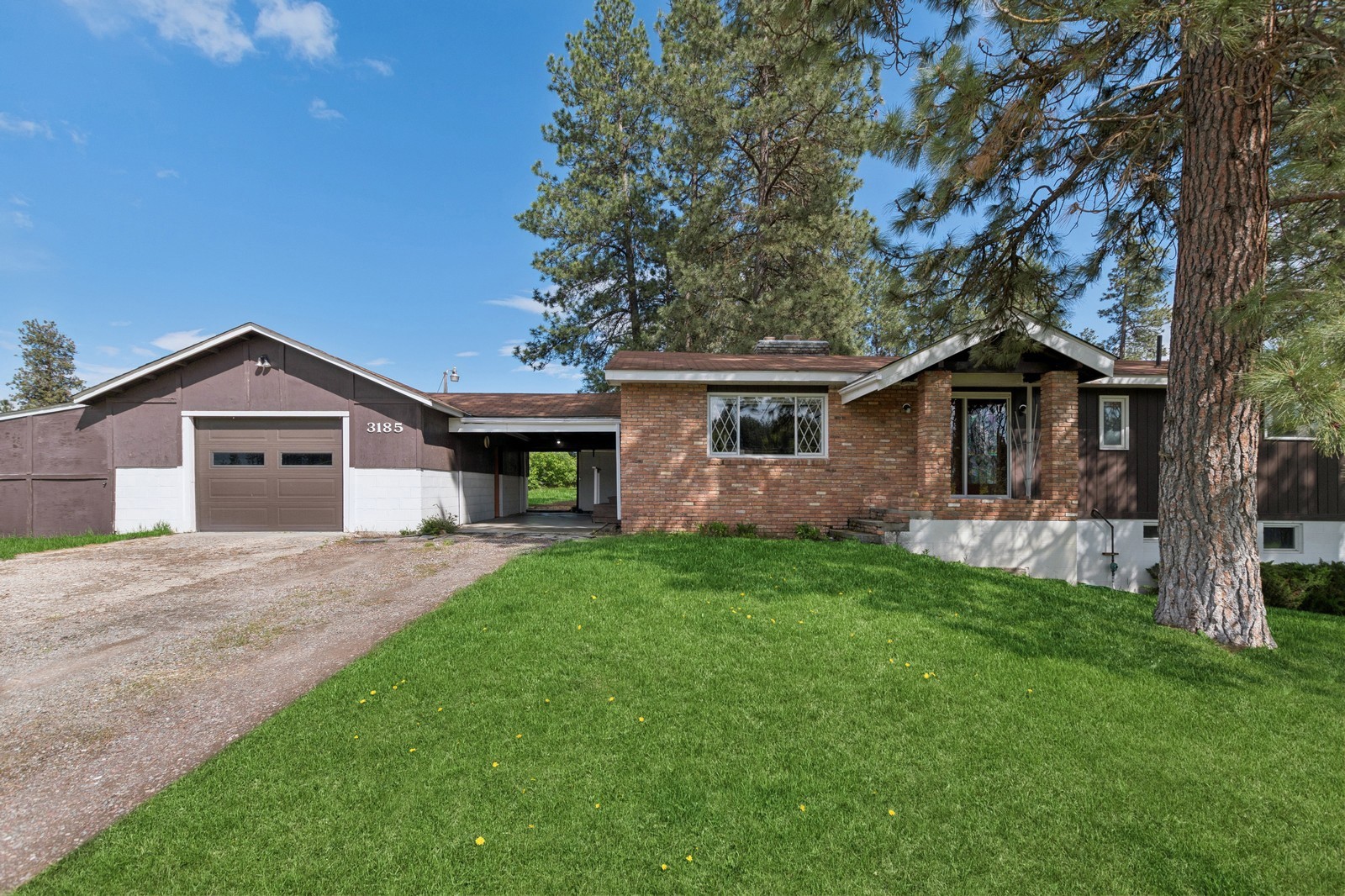 3185 Whitefish Stage Road Property Photo
