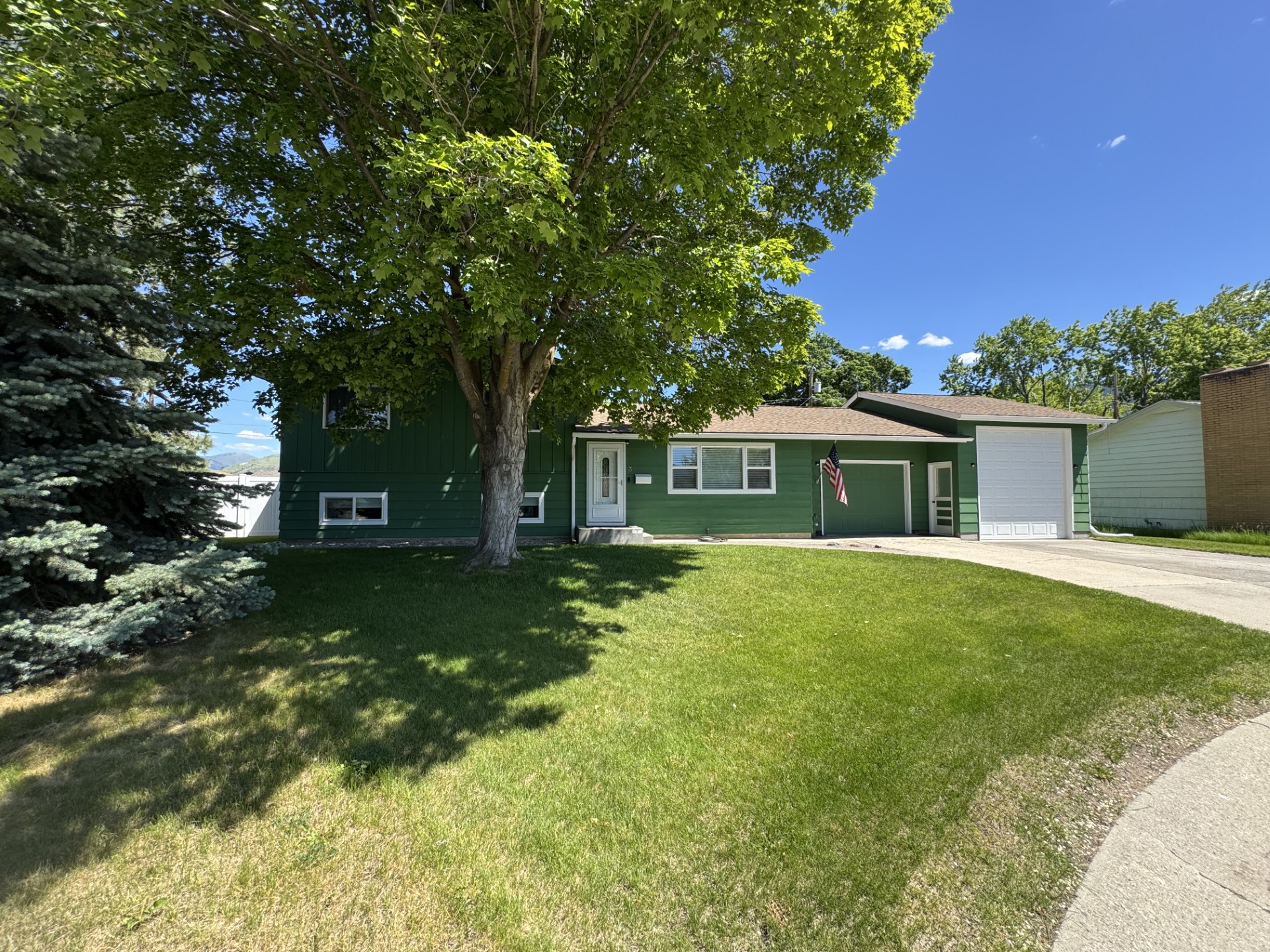 3 Rosebud Lane Property Photo 1