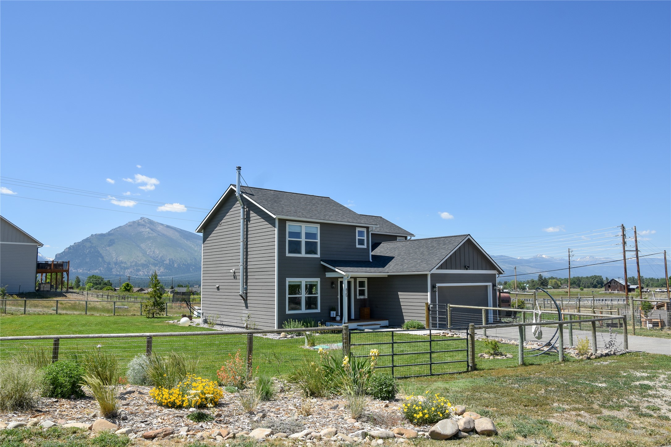 825 Cochise Way Property Photo 38