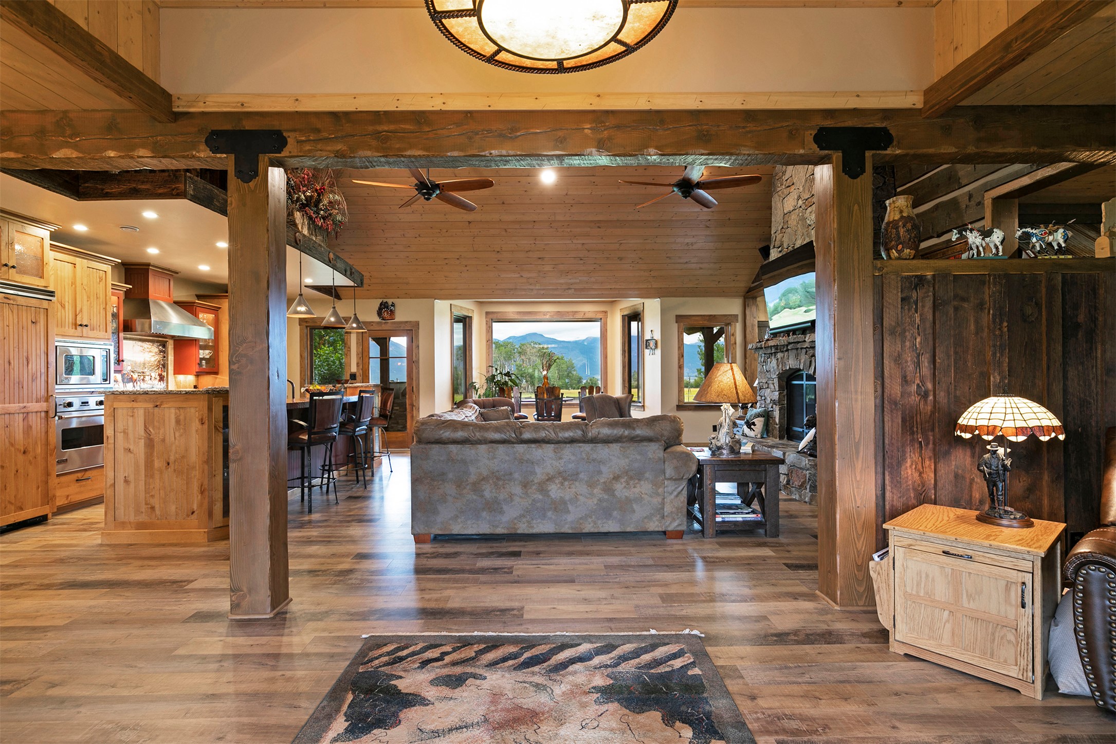 711 Middle Burnt Fork Road Property Photo 8