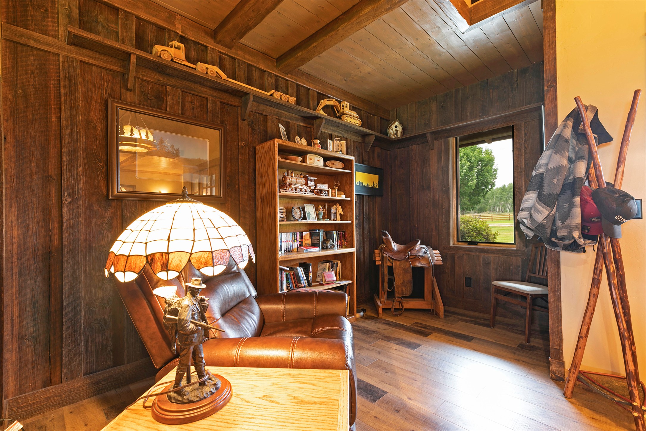 711 Middle Burnt Fork Road Property Photo 11