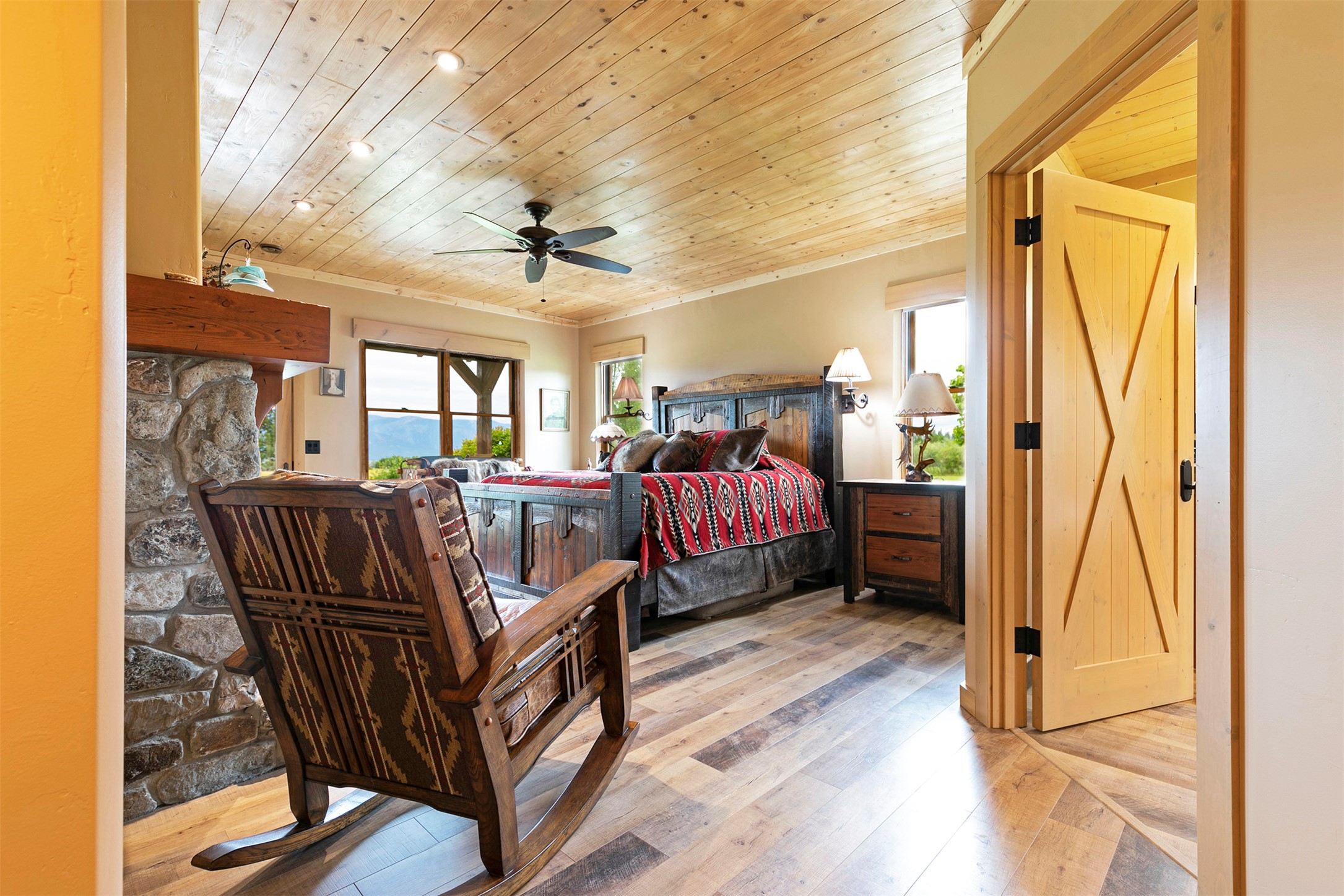 711 Middle Burnt Fork Road Property Photo 24