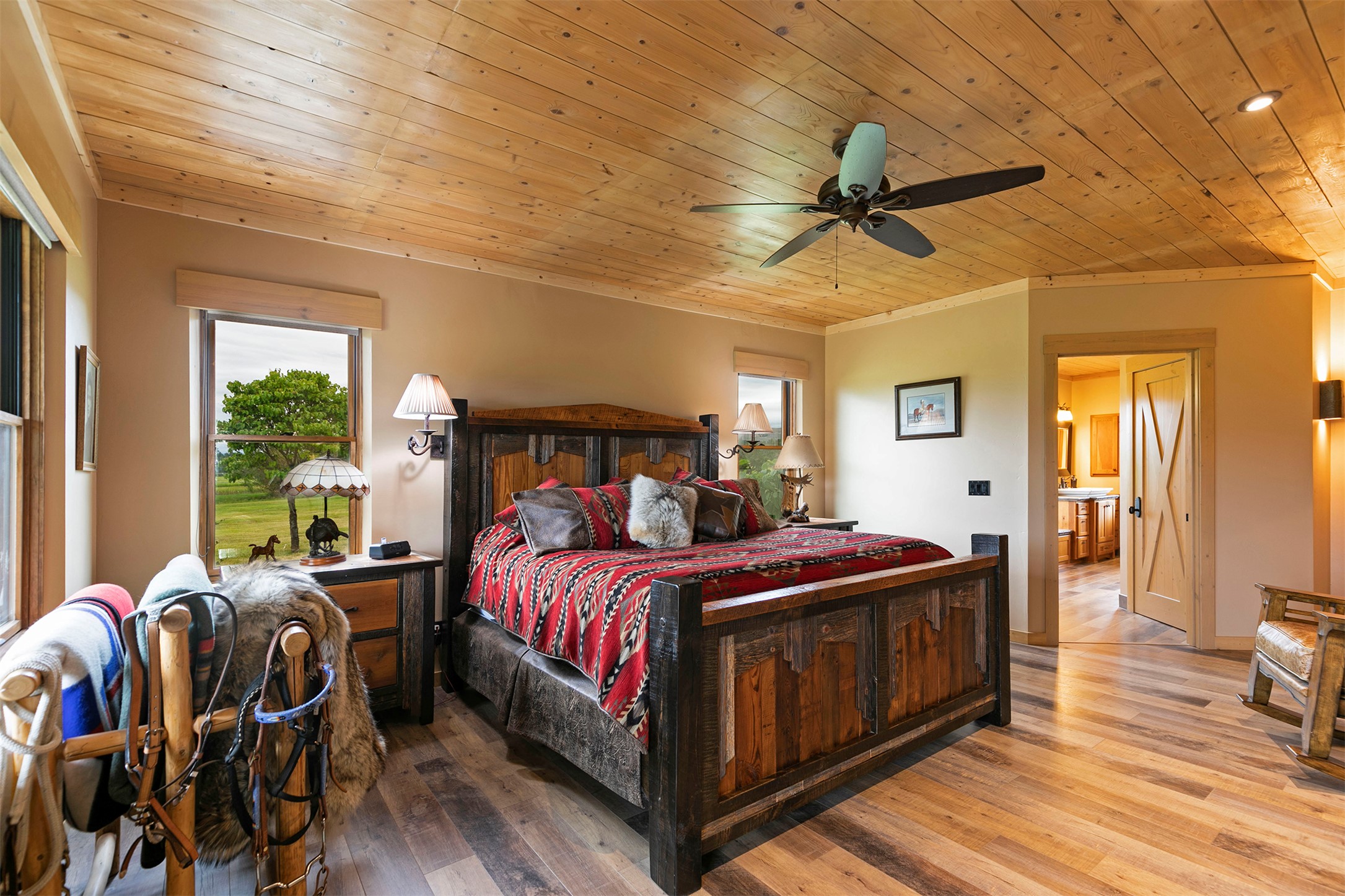 711 Middle Burnt Fork Road Property Photo 27