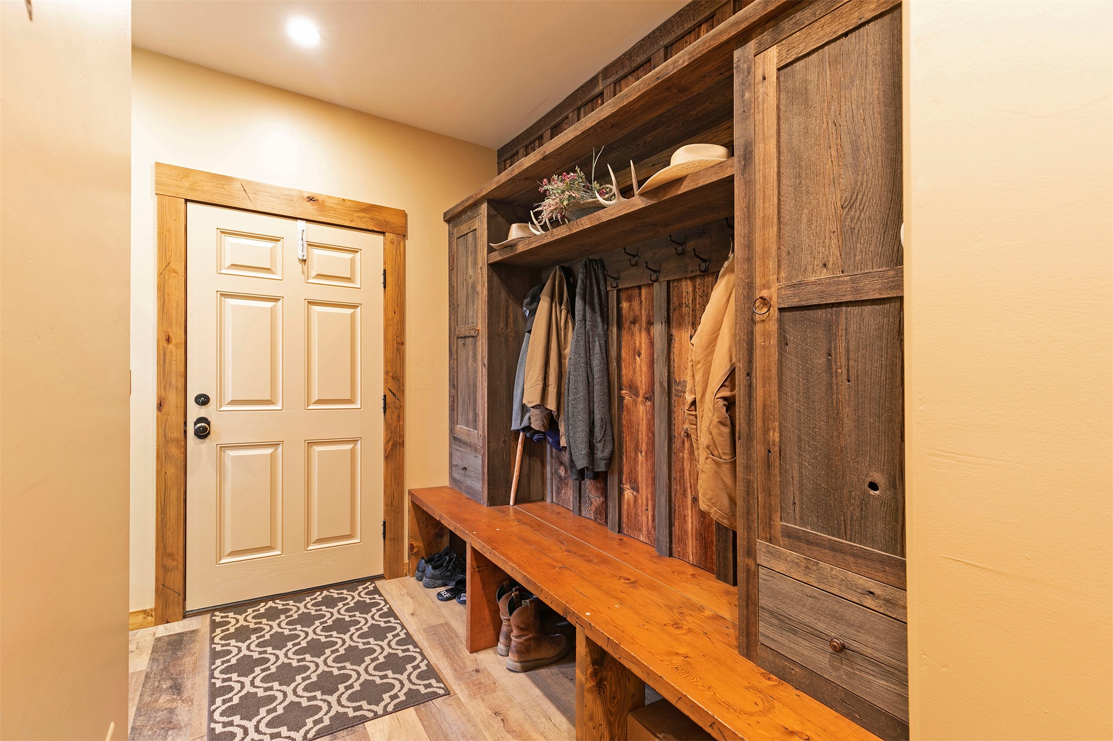 711 Middle Burnt Fork Road Property Photo 37