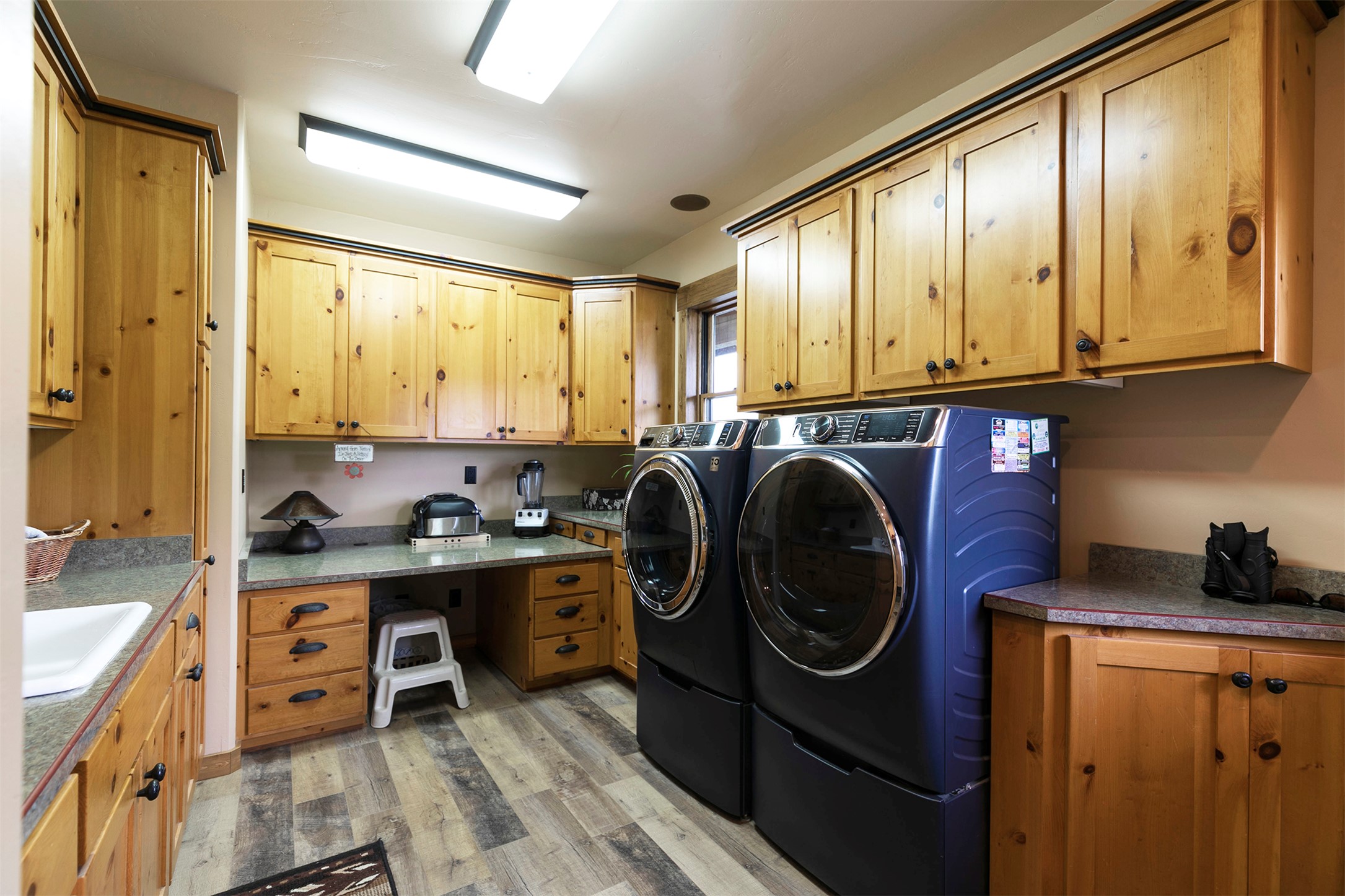 711 Middle Burnt Fork Road Property Photo 39