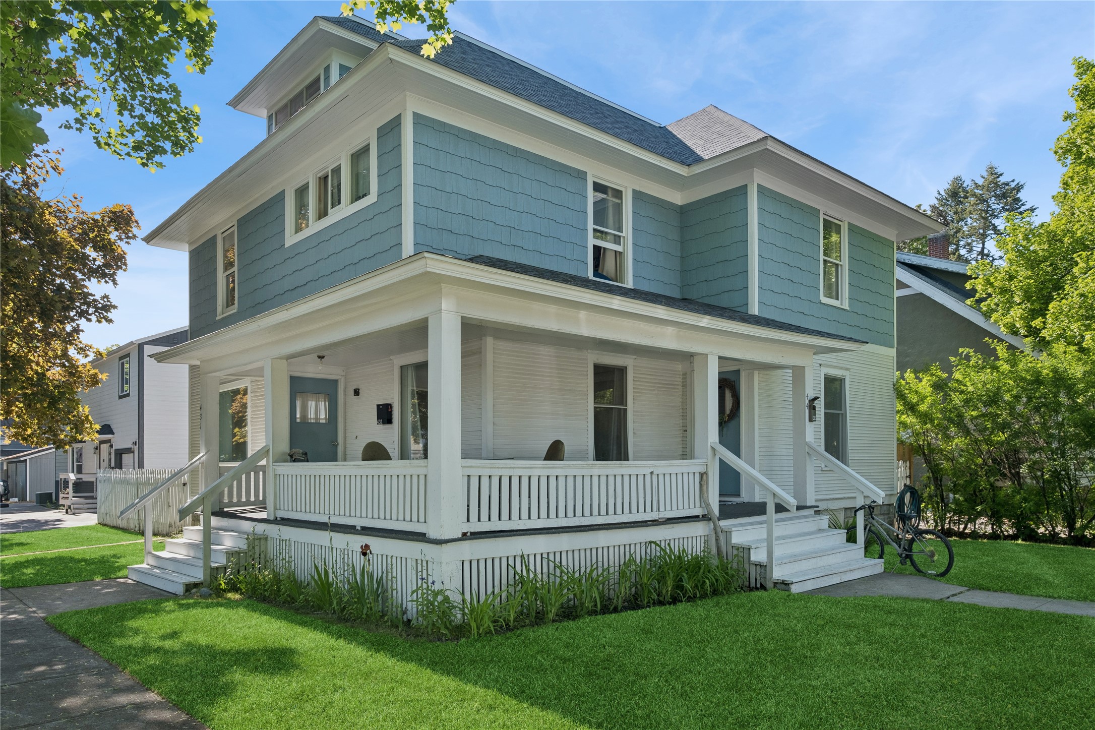 44 5th Avenue E Property Photo 4