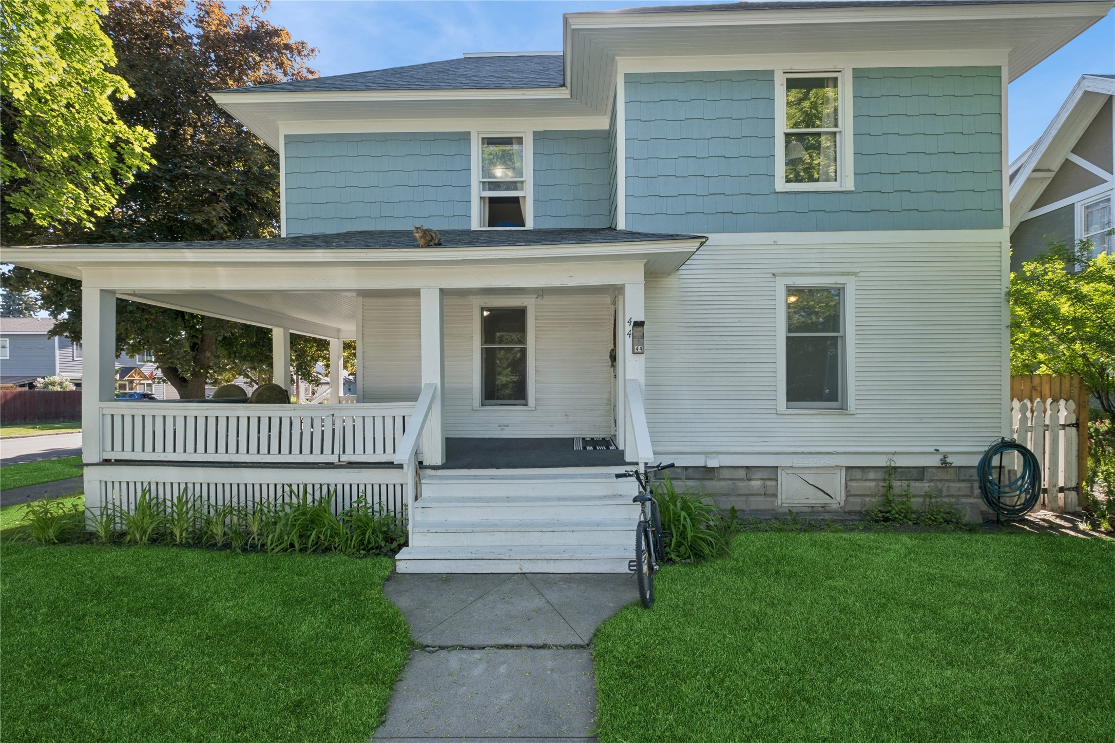 44 5th Avenue E Property Photo 6