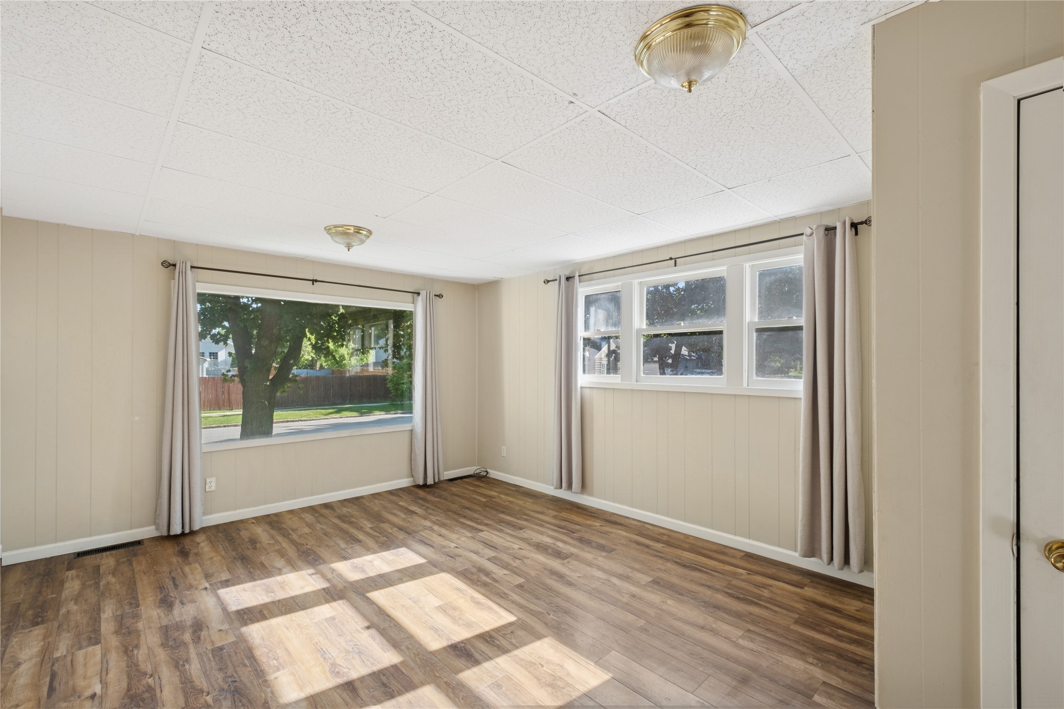 44 5th Avenue E Property Photo 13