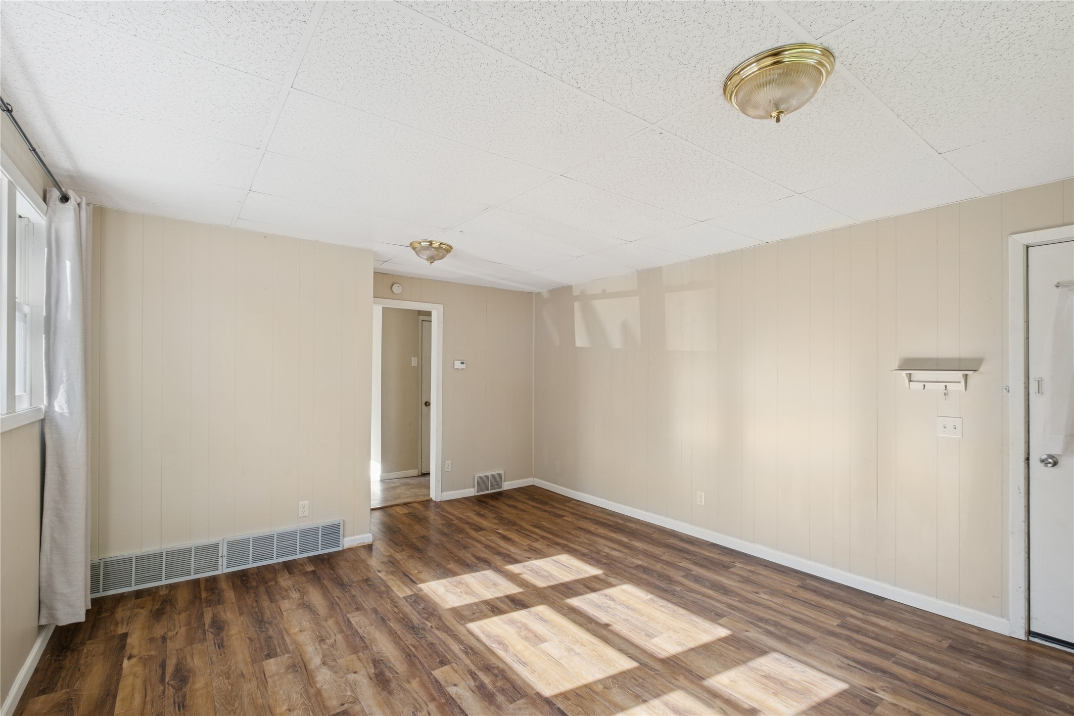 44 5th Avenue E Property Photo 14