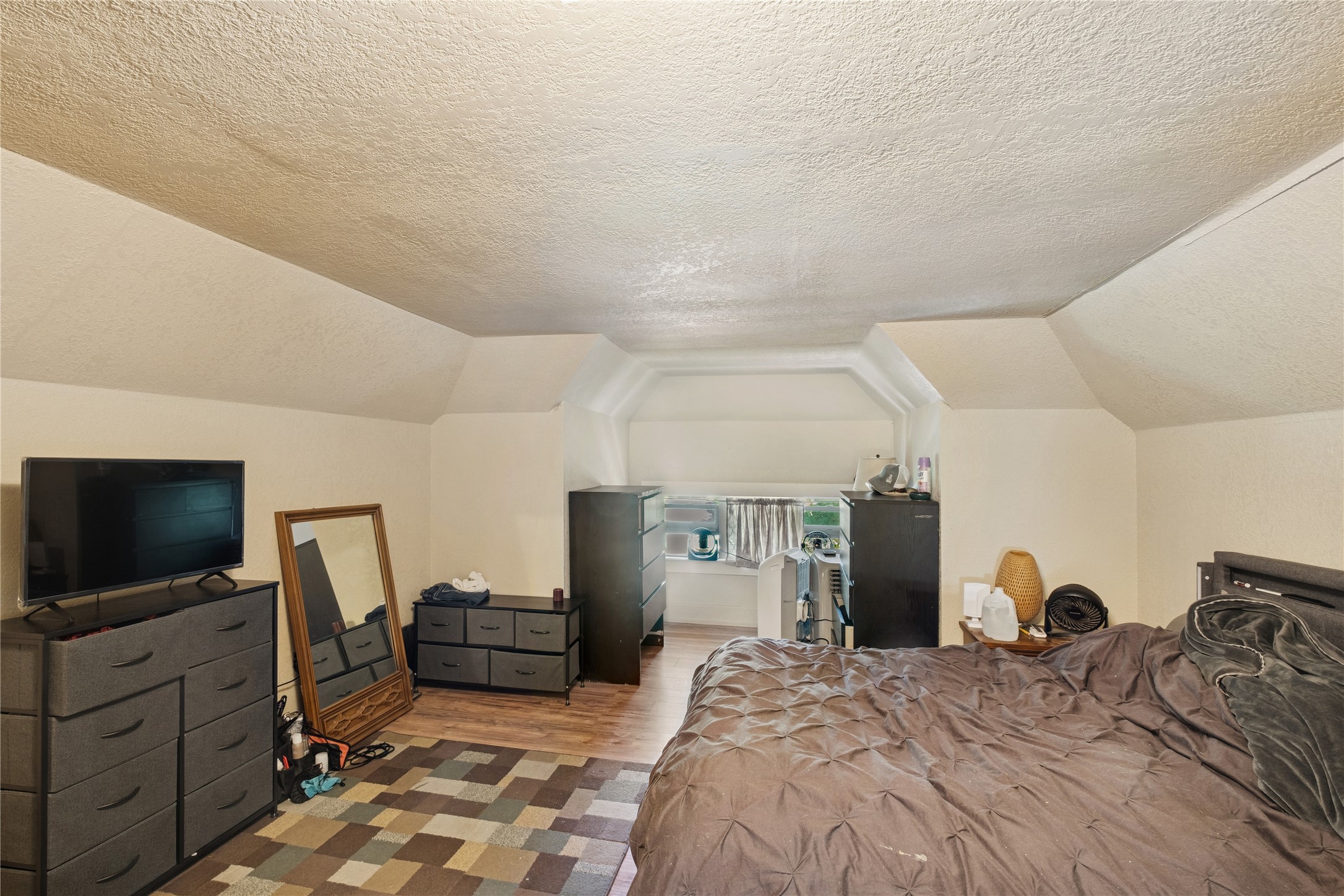44 5th Avenue E Property Photo 30