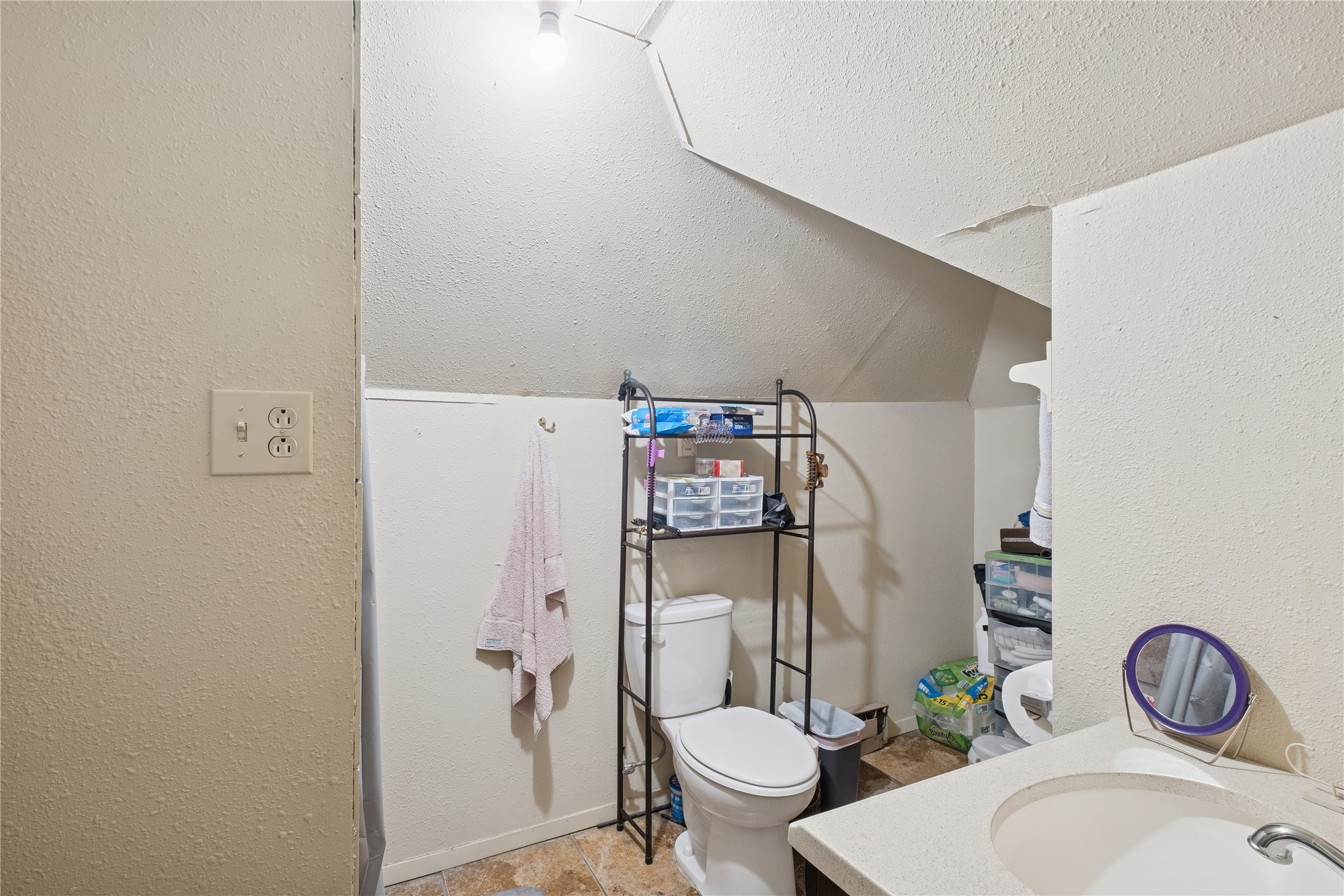 44 5th Avenue E Property Photo 31