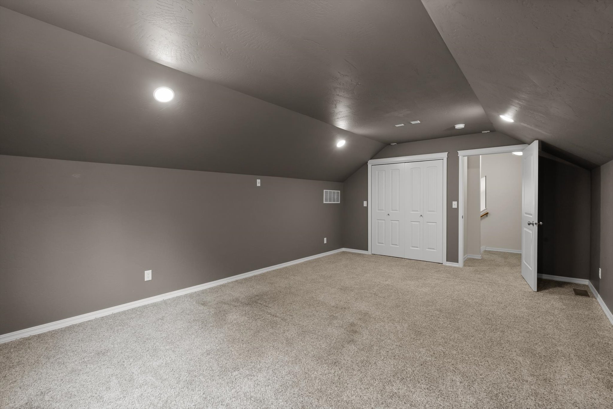 155 Mountain Timbers Drive Property Photo 10
