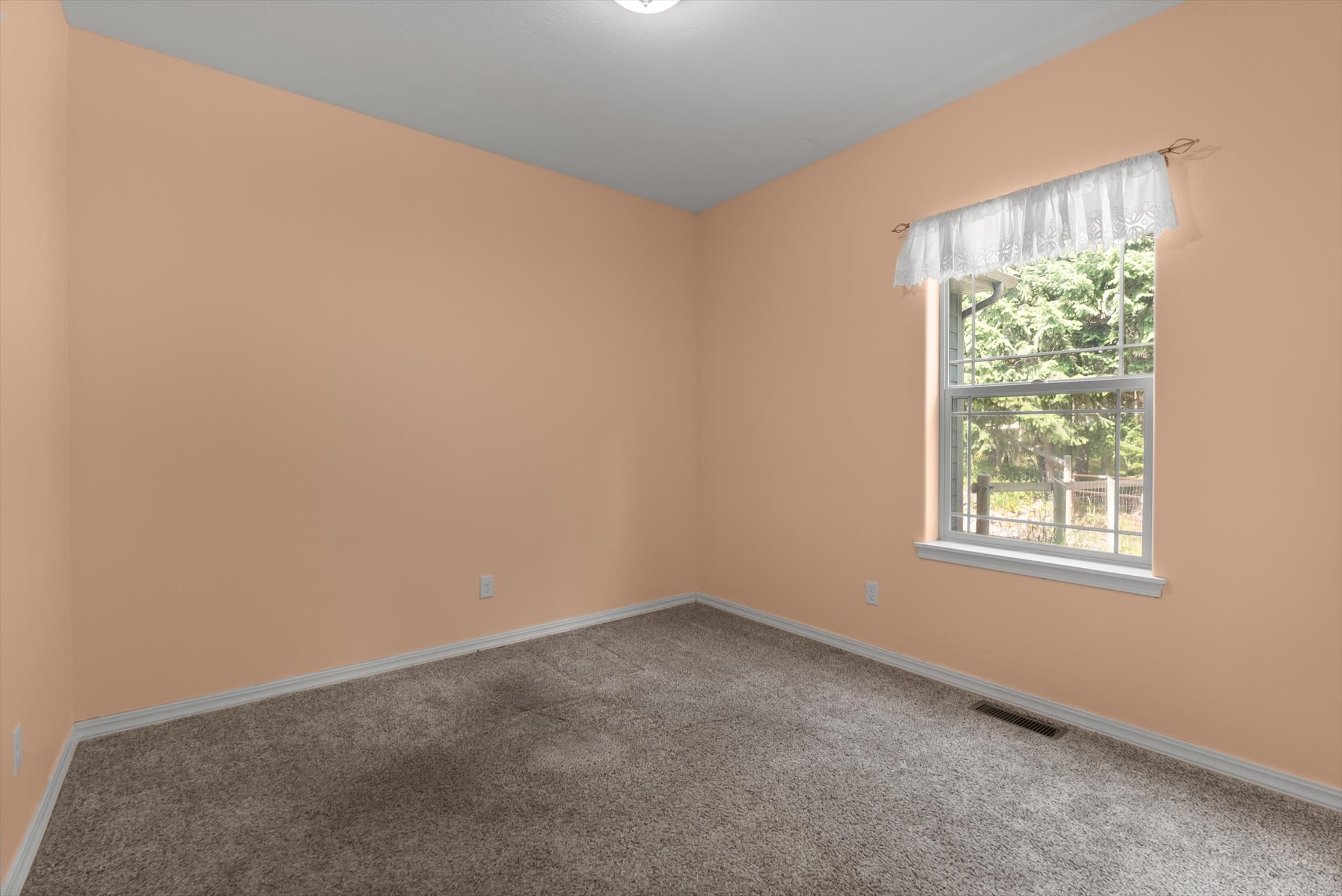 155 Mountain Timbers Drive Property Photo 18