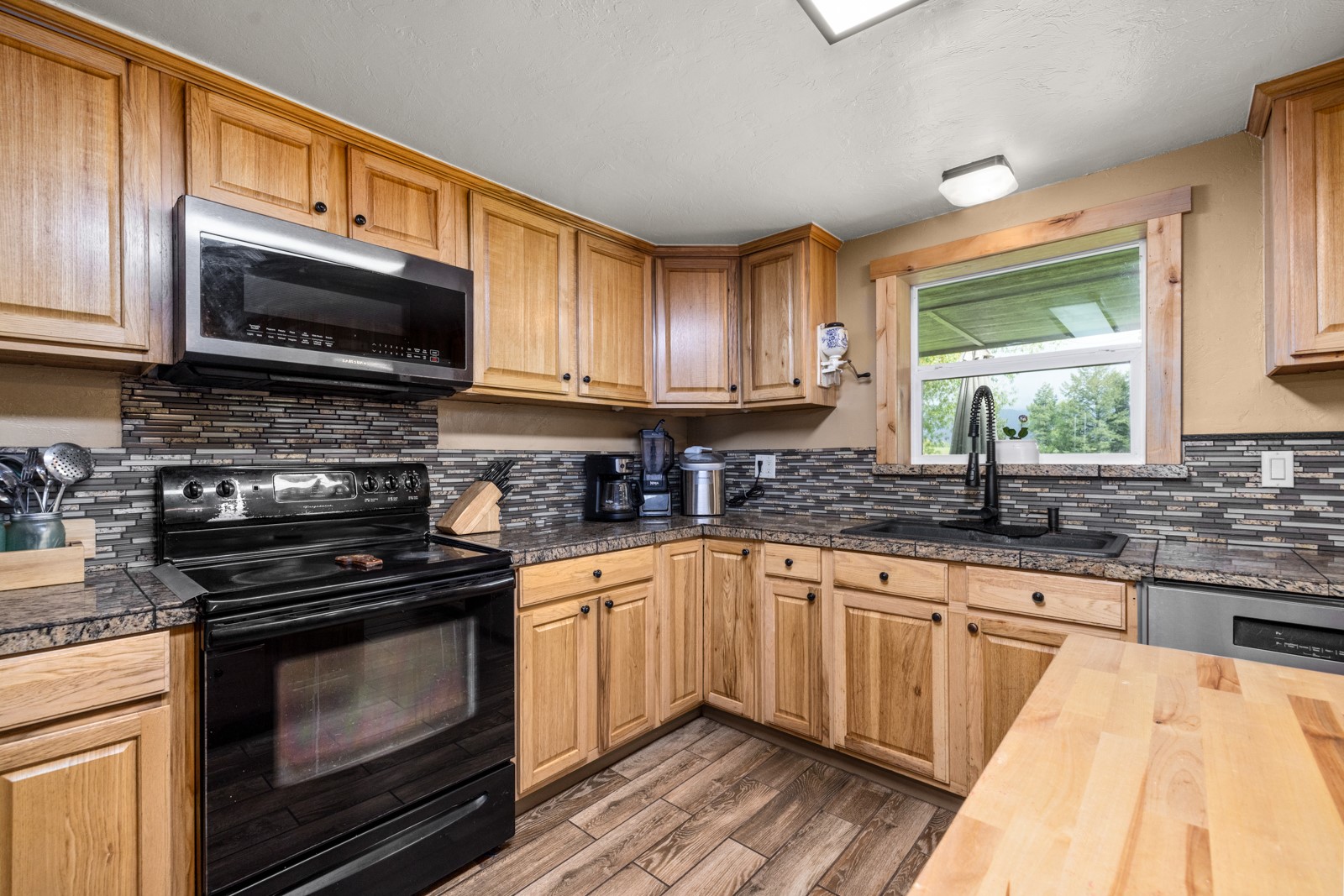580 Hollow Lane Property Photo 19