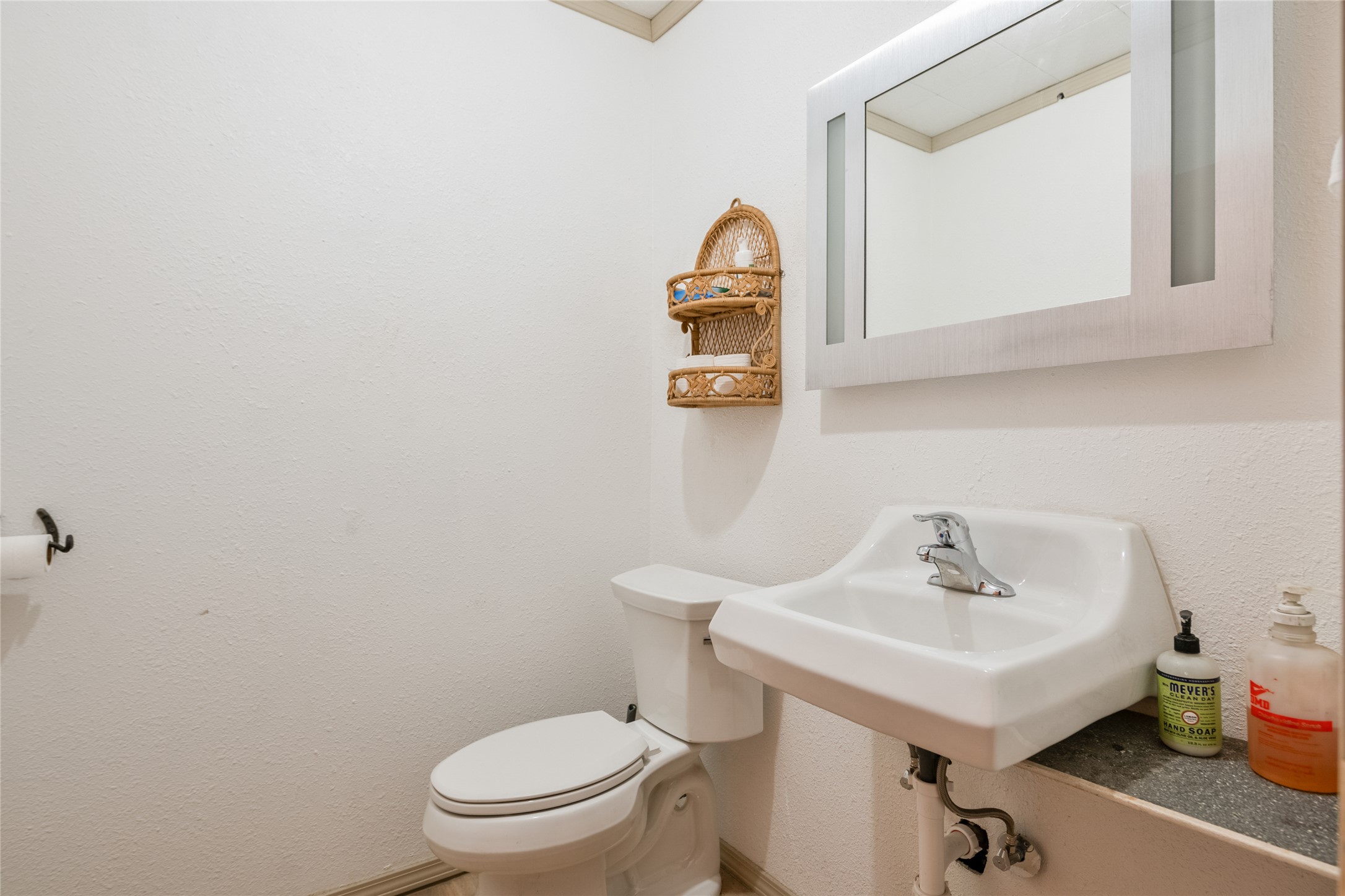 220 Main Street Property Photo 39