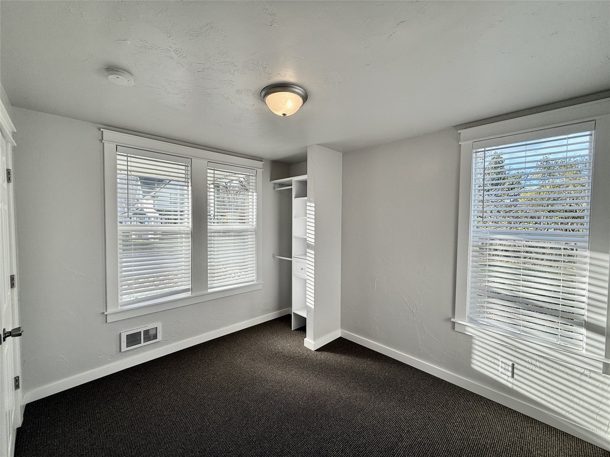 506 1st Avenue E A,b,c Property Photo 9