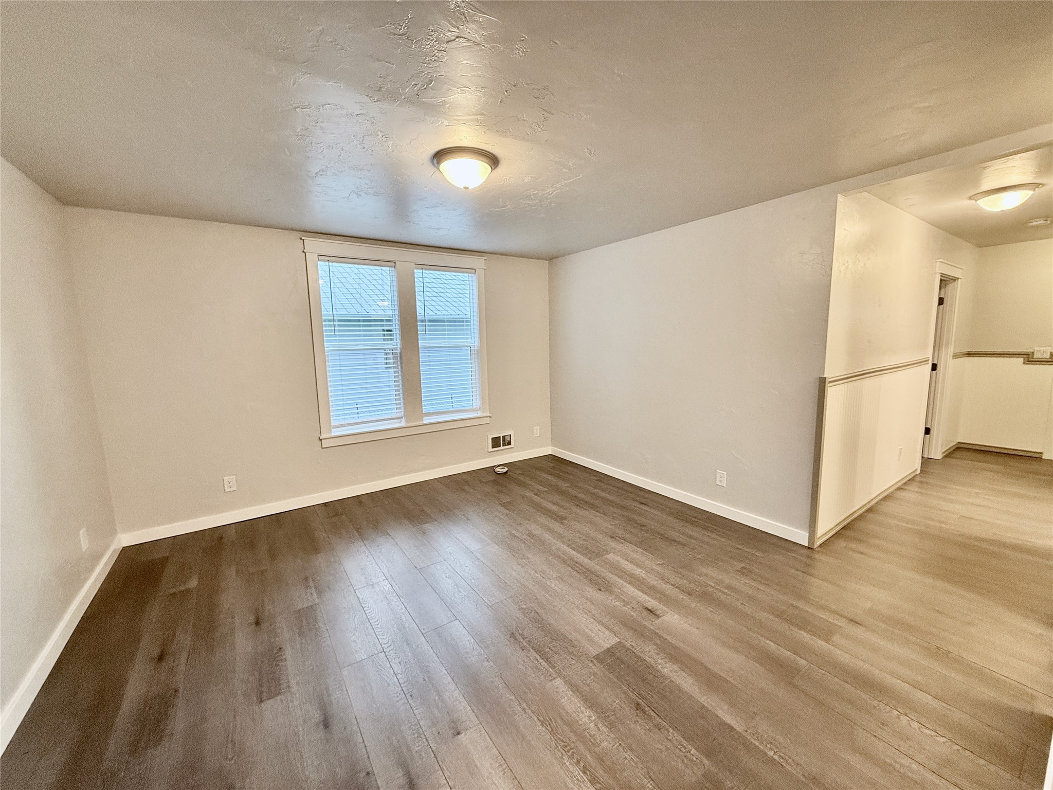 506 1st Avenue E A,b,c Property Photo 14