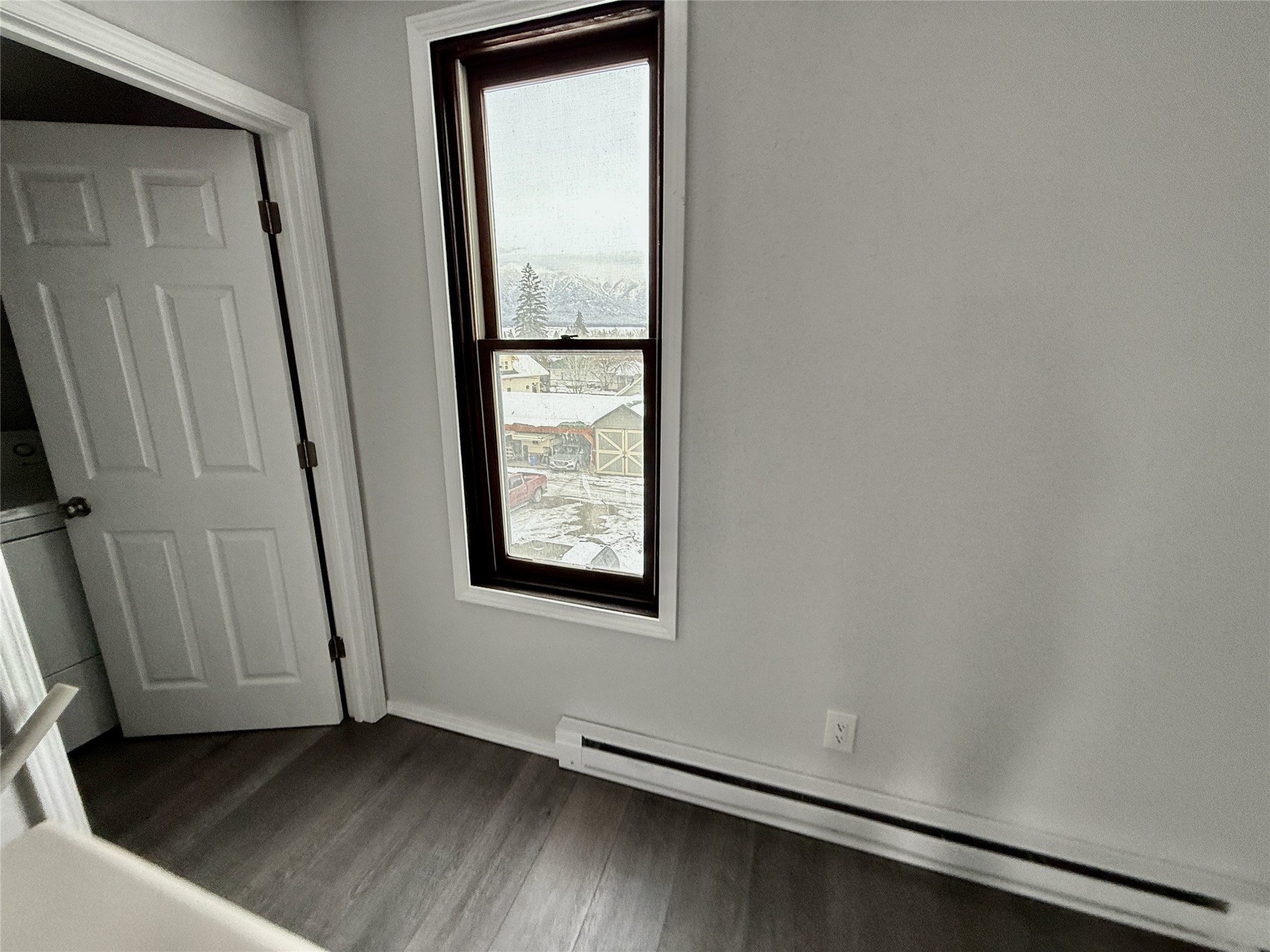 506 1st Avenue E A,b,c Property Photo 24