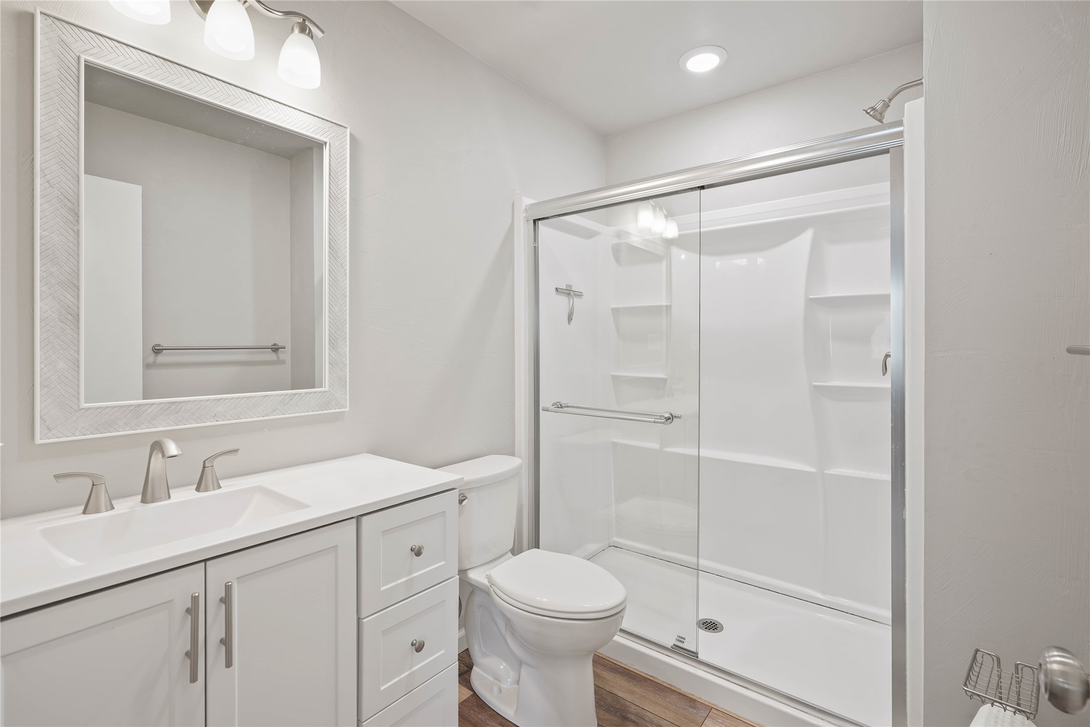 649 Dearborn Avenue Property Photo 17