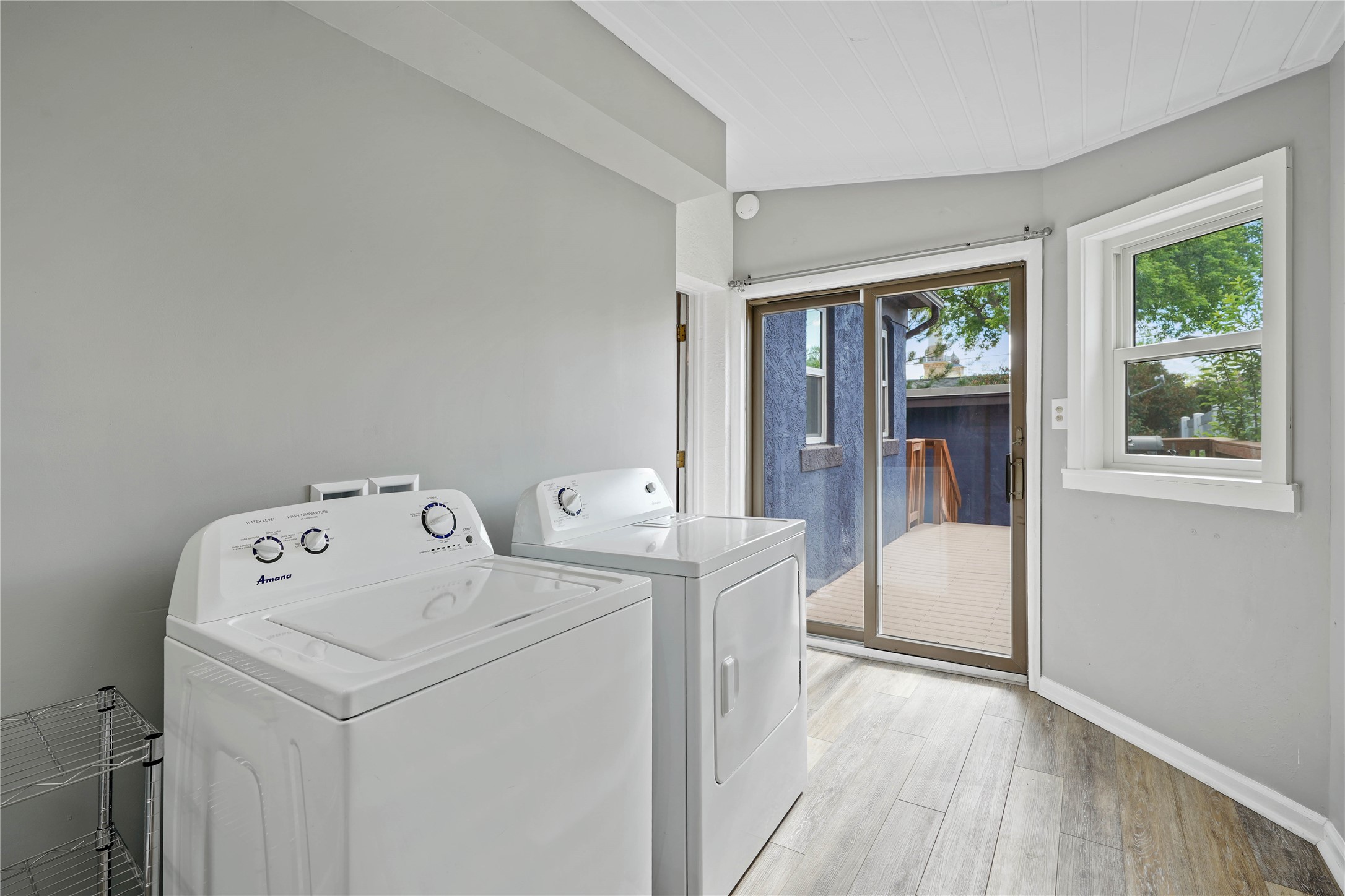 649 Dearborn Avenue Property Photo 19