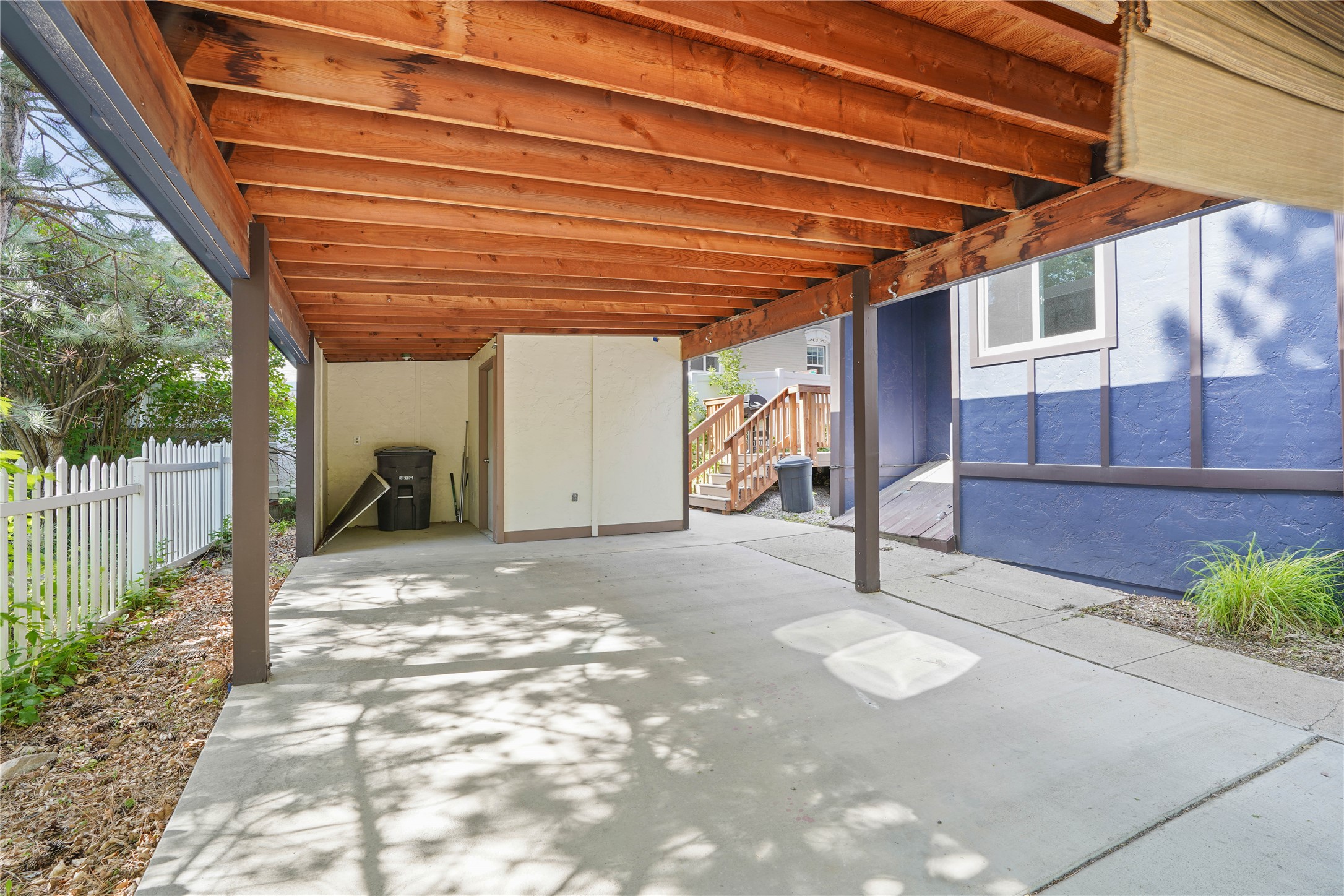 649 Dearborn Avenue Property Photo 22