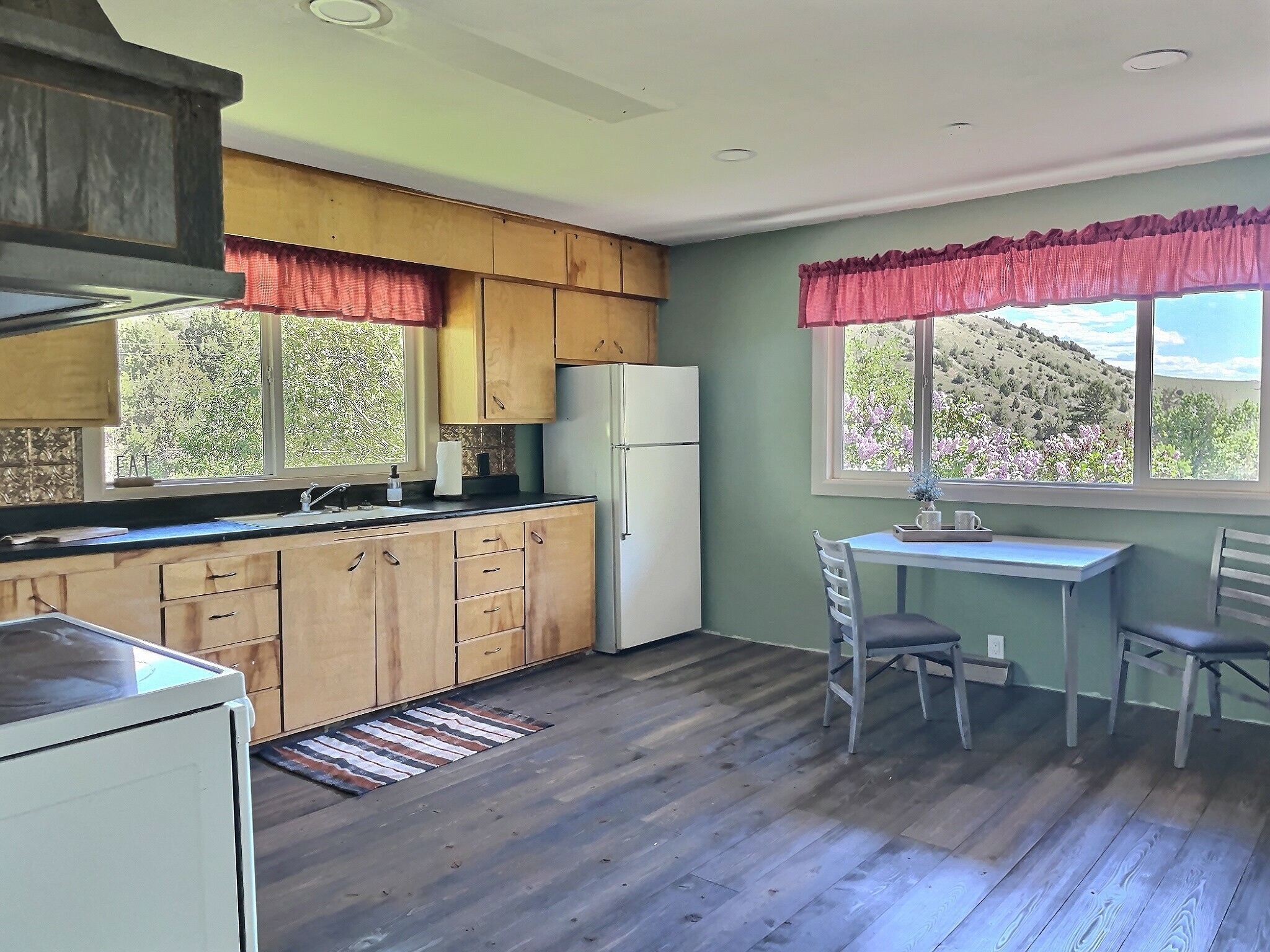 109 Edwards Gulch Road Property Photo 8
