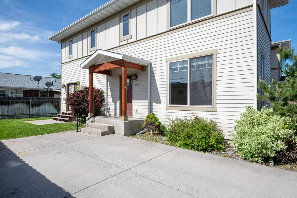 2211 S Russell Street B Property Photo 1