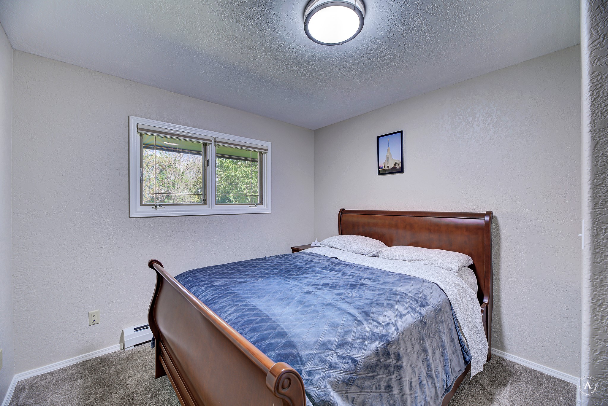 2 N Oregon Street Property Photo 17