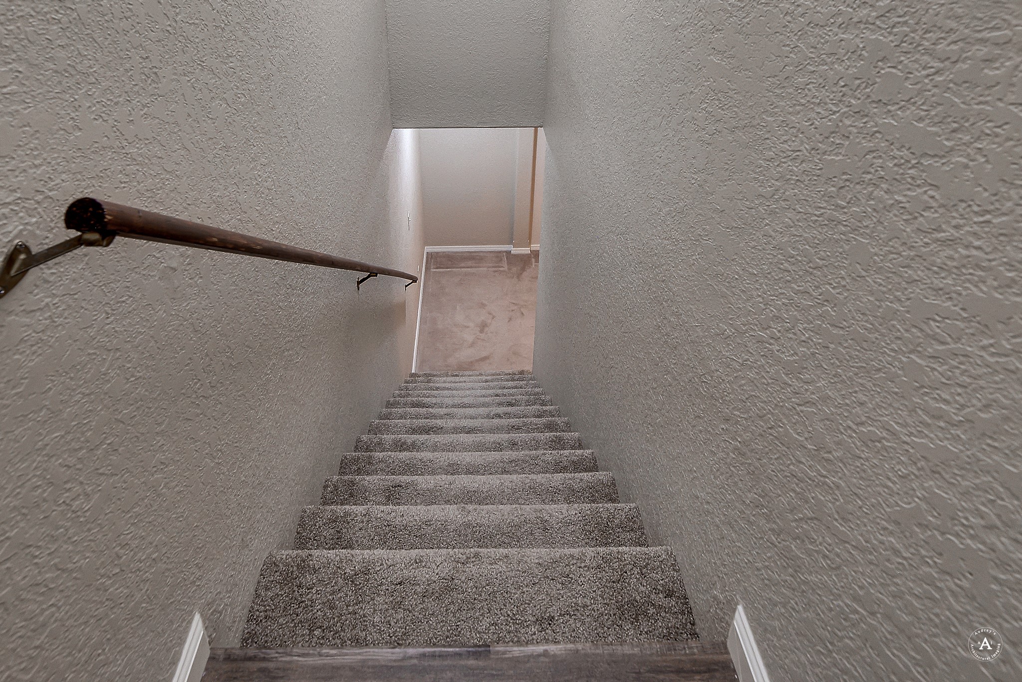 2 N Oregon Street Property Photo 19
