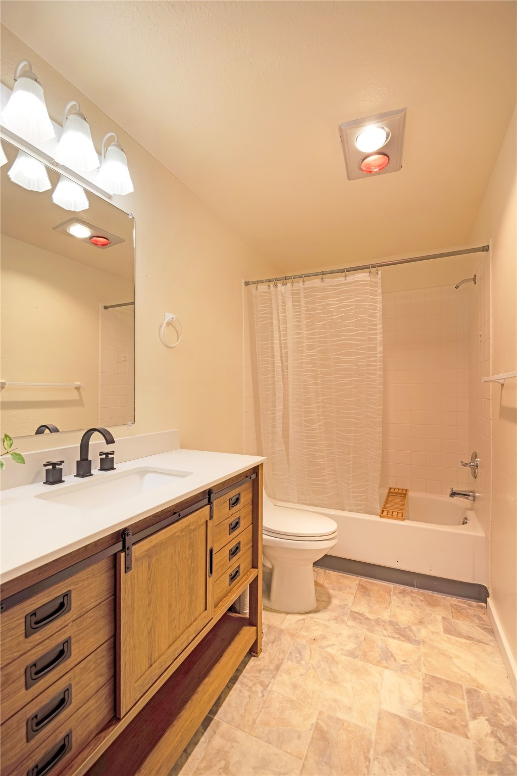 6109 Mainview Drive Property Photo 17