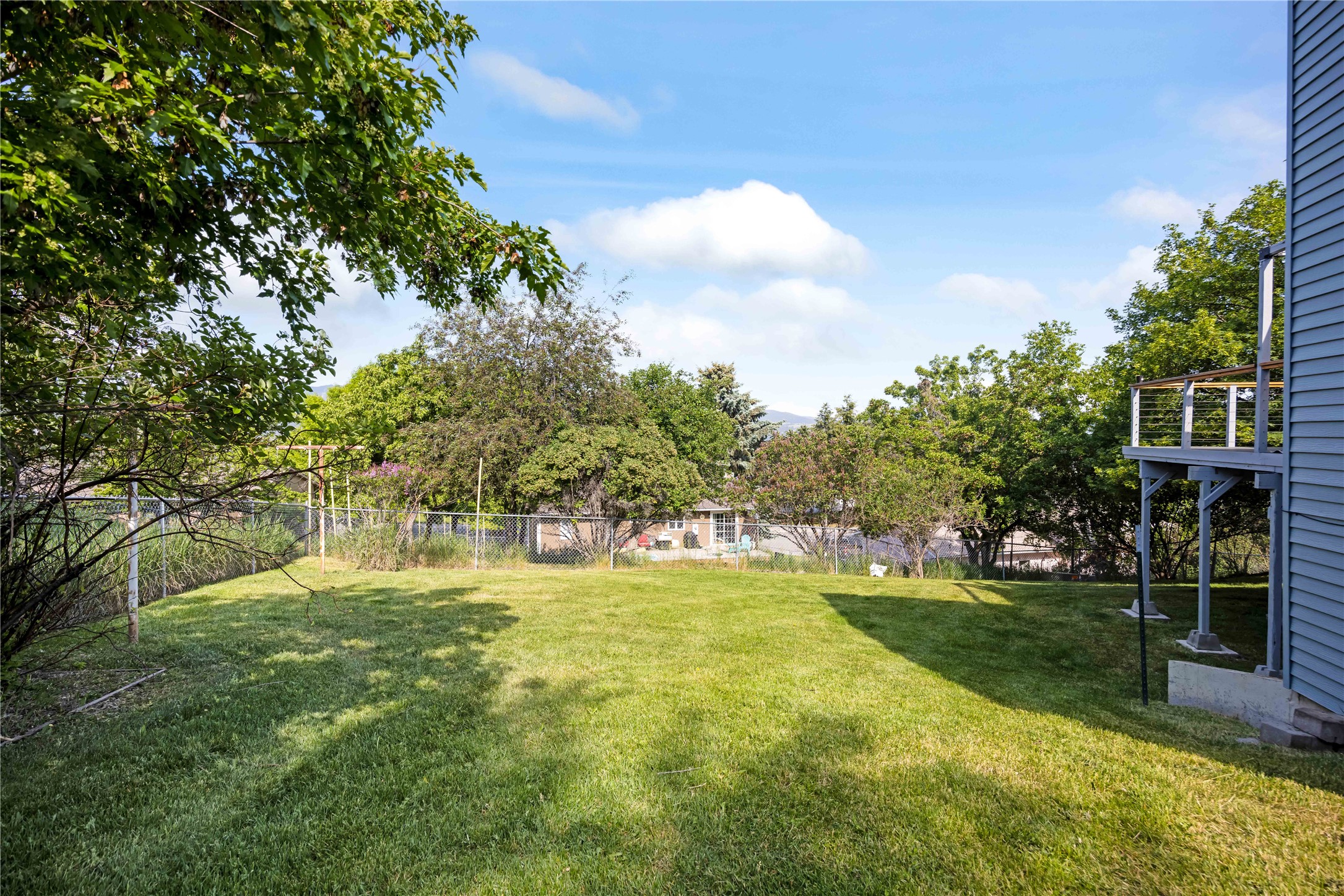 6109 Mainview Drive Property Photo 28