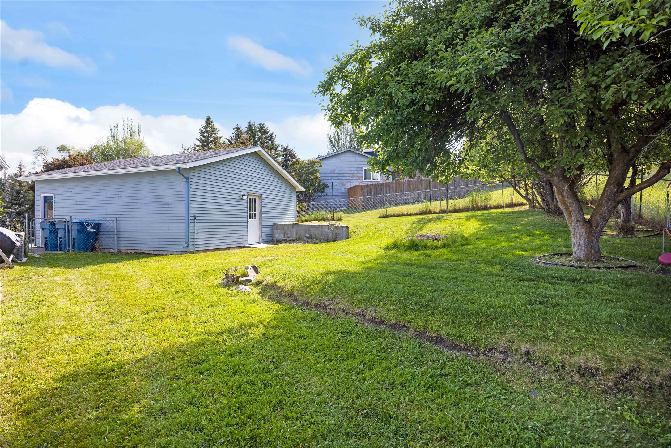 6109 Mainview Drive Property Photo 29