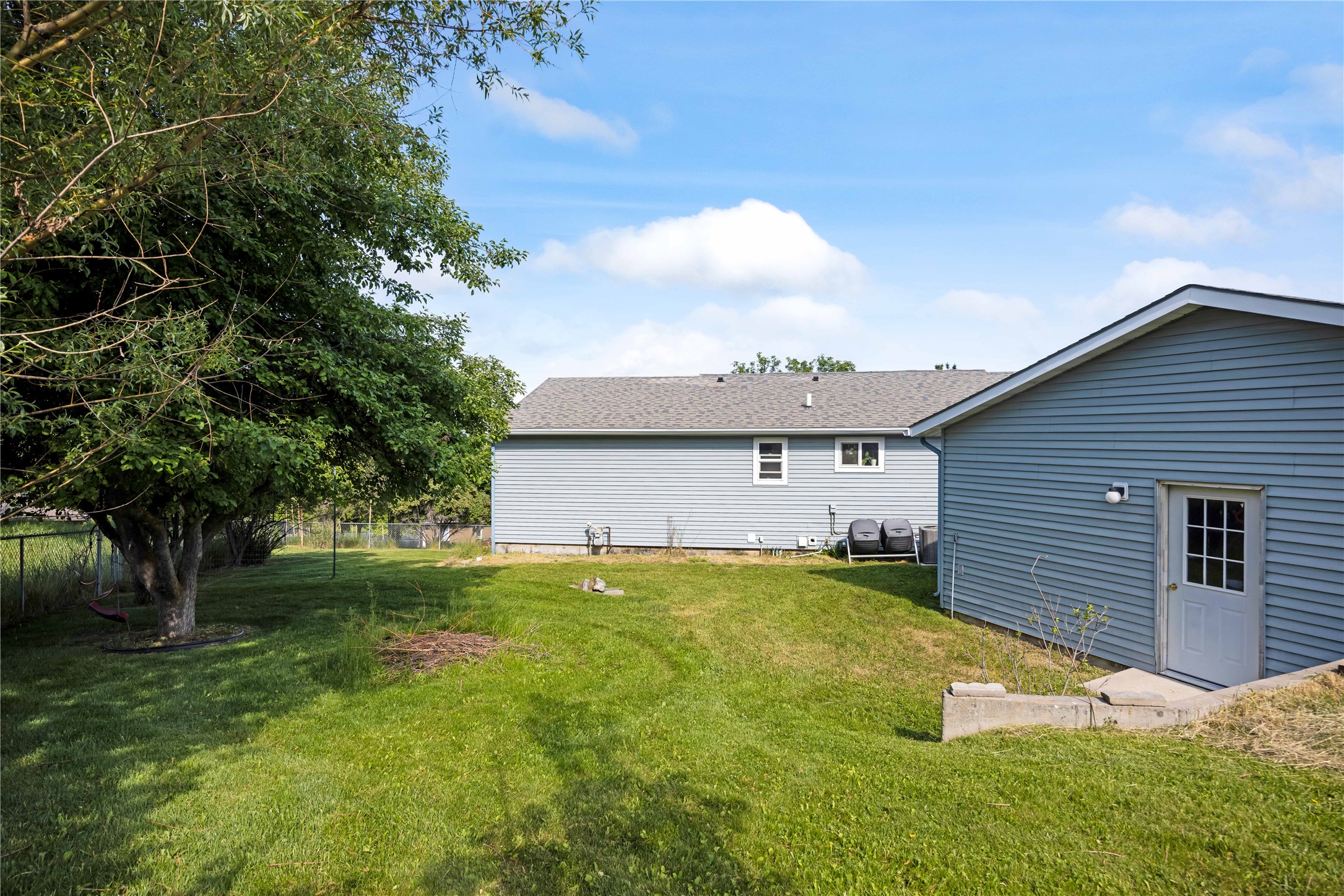 6109 Mainview Drive Property Photo 30