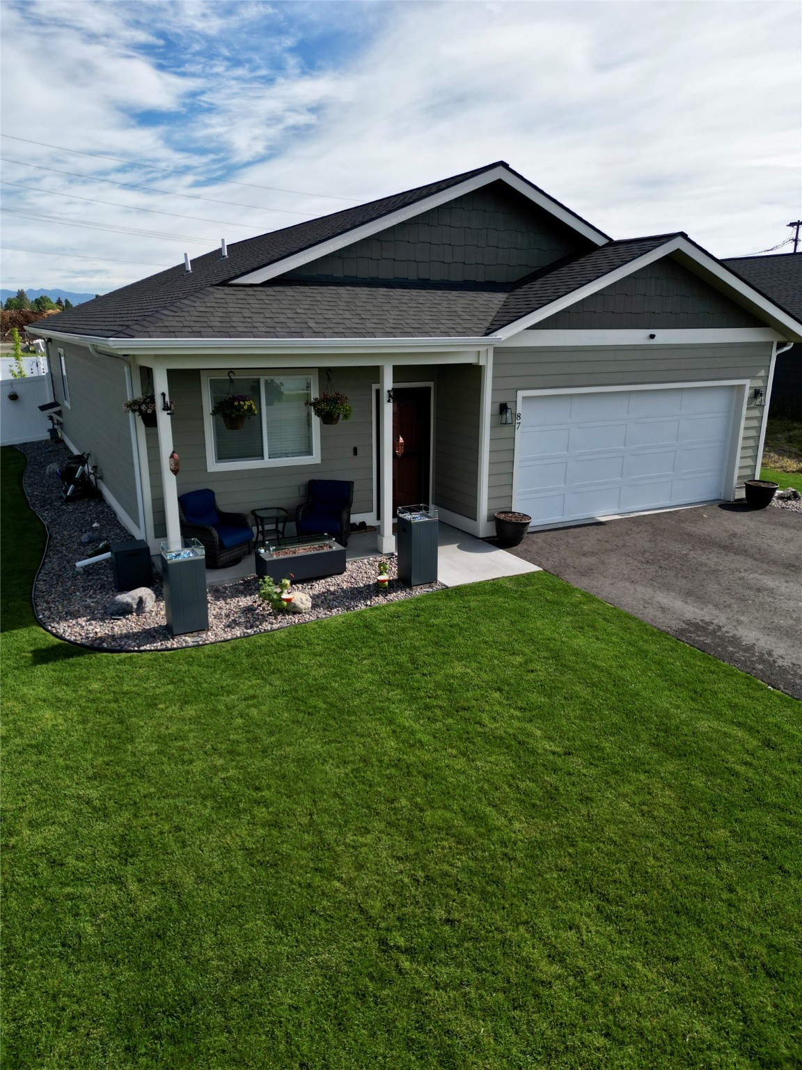 87 Shorty Way Property Photo 3